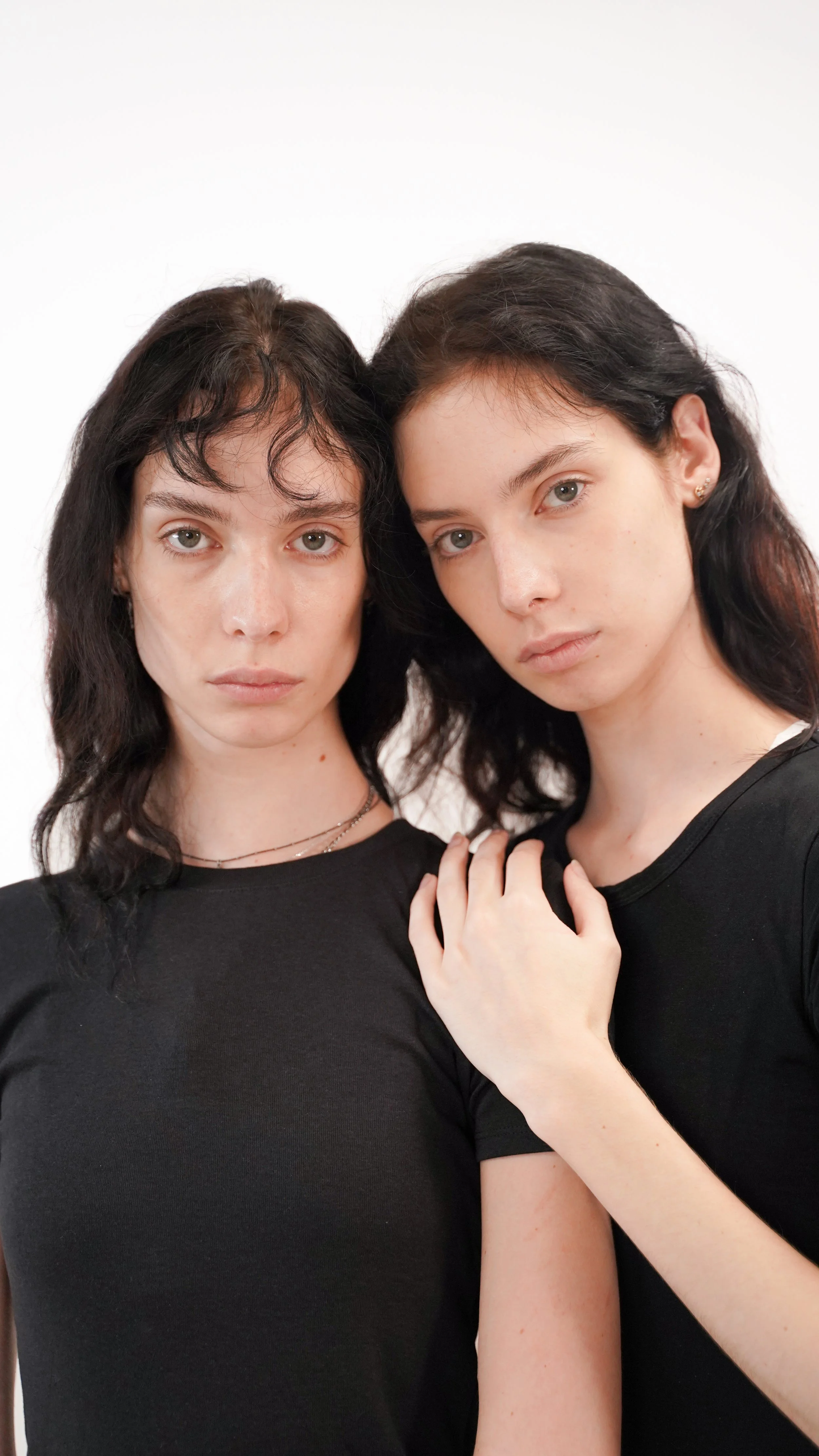Polas The face (1)_0010_Margot & Maddie_0004_DSC09452.jpg