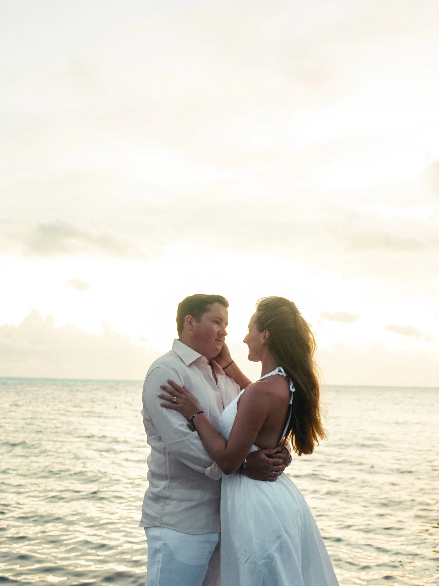 Ce n'est pas un sunset, c'est une vibe 🫣🌞 (ayez la ref)
#boraboraphotographer #photographer #sunsetphotos #couplephotos