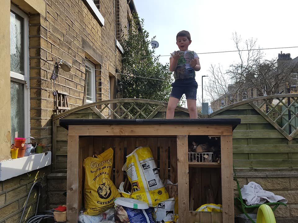 Wood Store 01.jpg