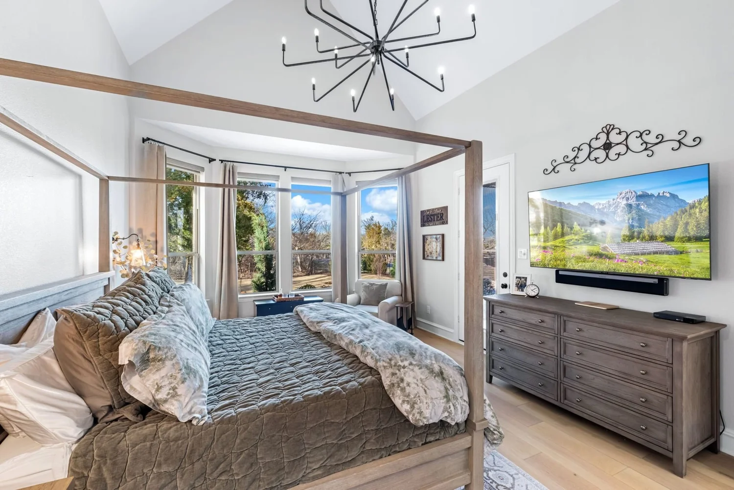 Custom home primary bedroom with sitting area