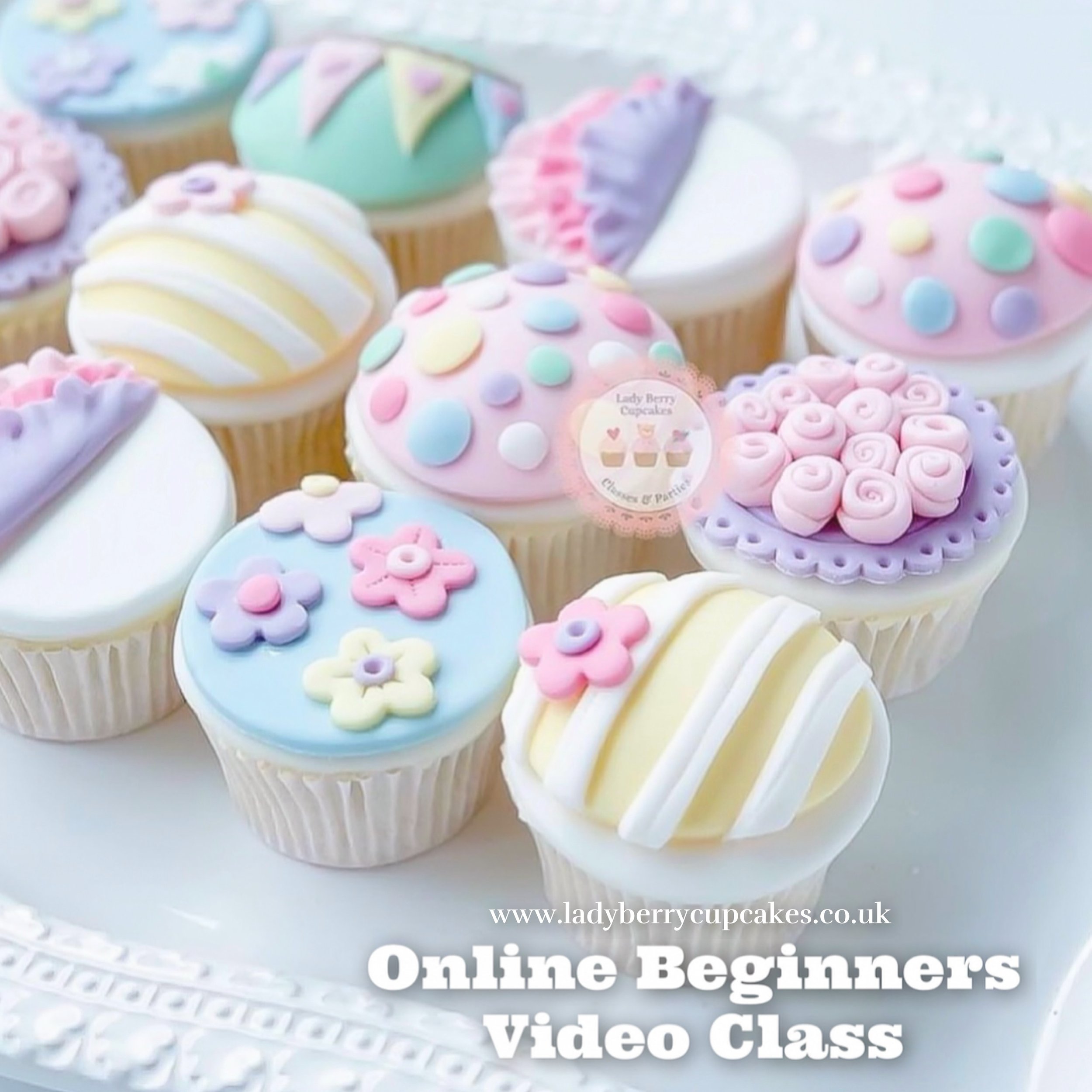 🧁 Calling beginners! Start your fondant journey with the Online Beginners Cupcake Video Class! Learn to create this selection of pretty fondant cupcakes!

⭐️ Click link to online classes at www.ladyberrycupcakes.co.uk 

#BeginnersCupcakeClass #HowTo