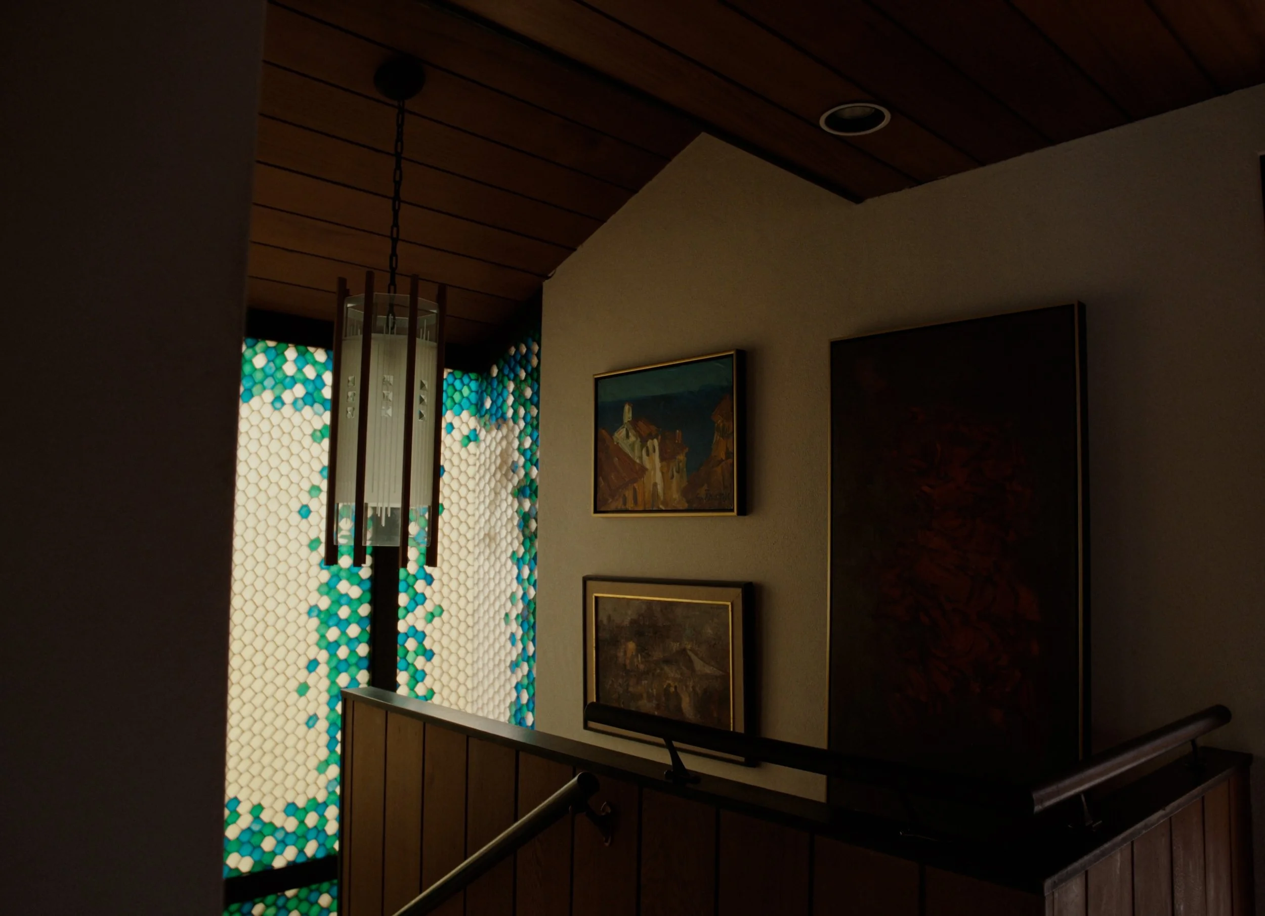 ron_thom__the_dodek_residence (2160p).00_02_26_08.Still008.jpg