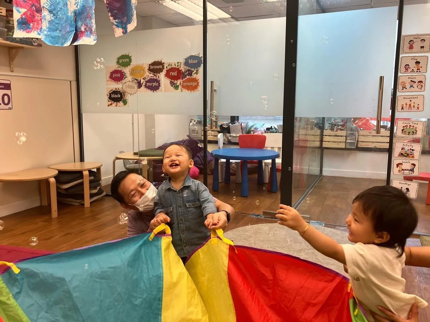 The foundation for a lifetime is built in the early years. It’s a time for incredible growth , connection, and discovery. Today we want to give a huge shout out to the amazing daddies who joined our class! Seeing you actively involved, learning