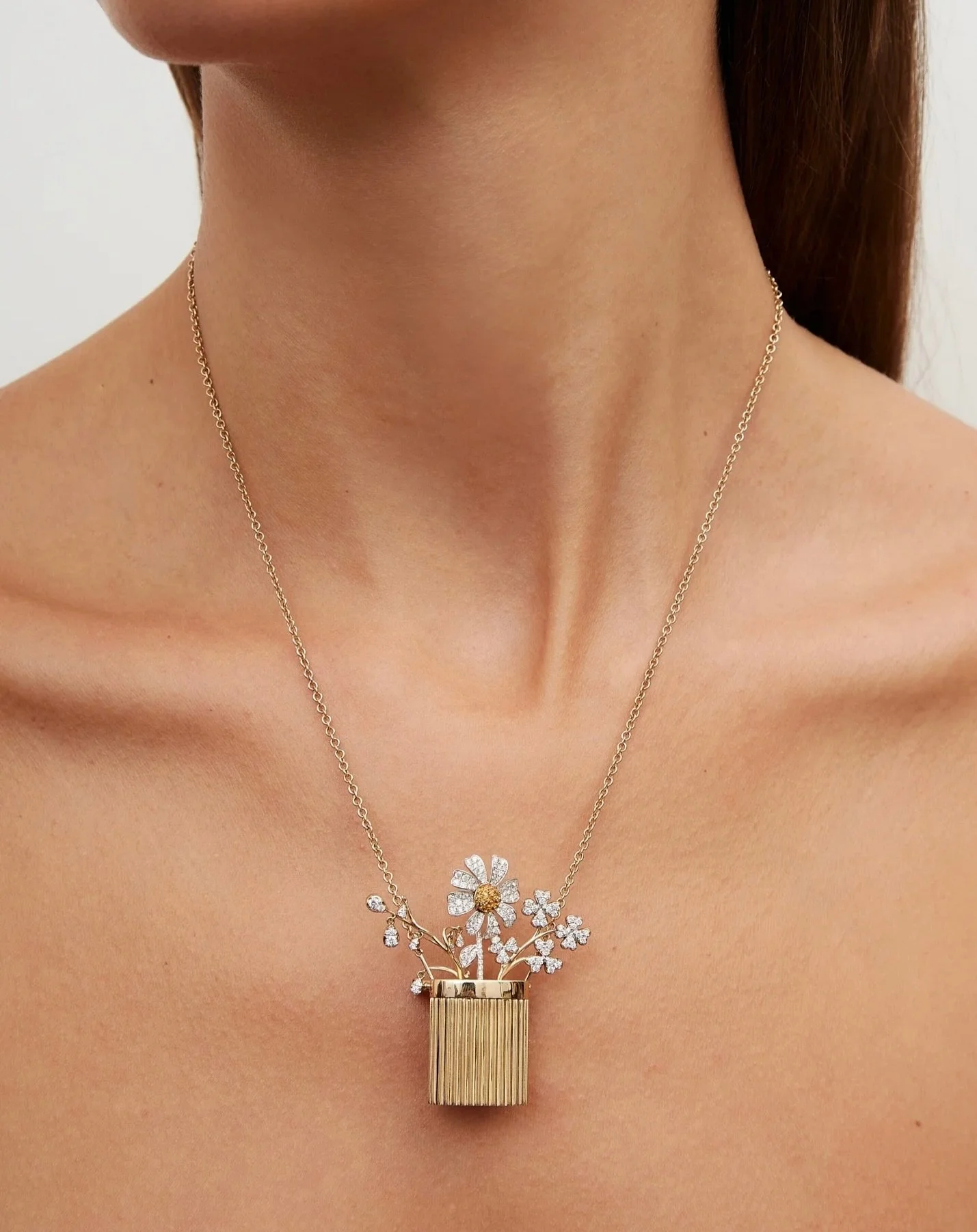 Yvonne L&eacute;on&rsquo;s flower market + new favorites in store