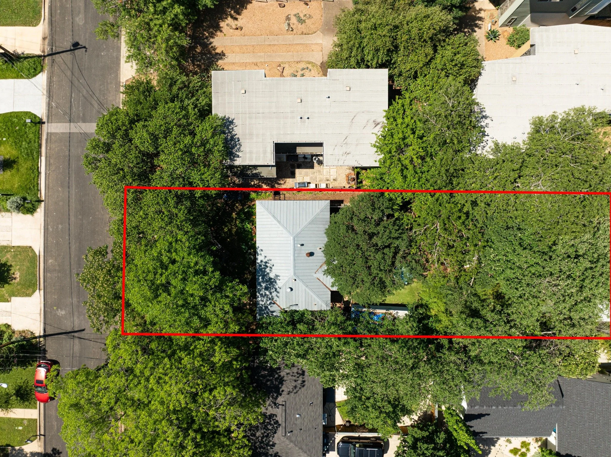 Boundary lines approximate.