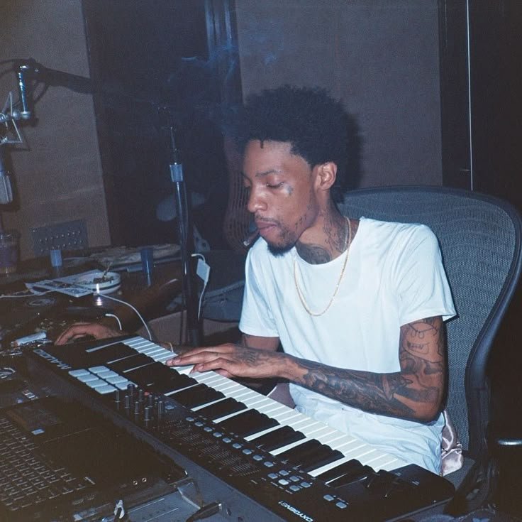 SMokin on beats.jpeg