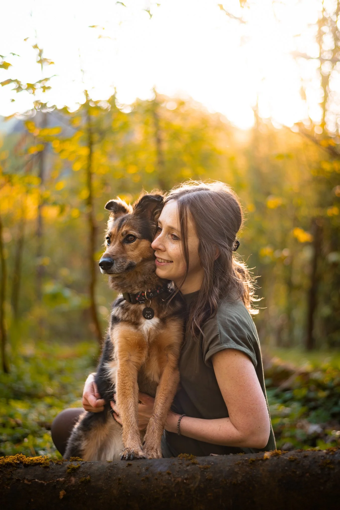 Sunrise dog photoshoot in Divoká Šárka, Prague