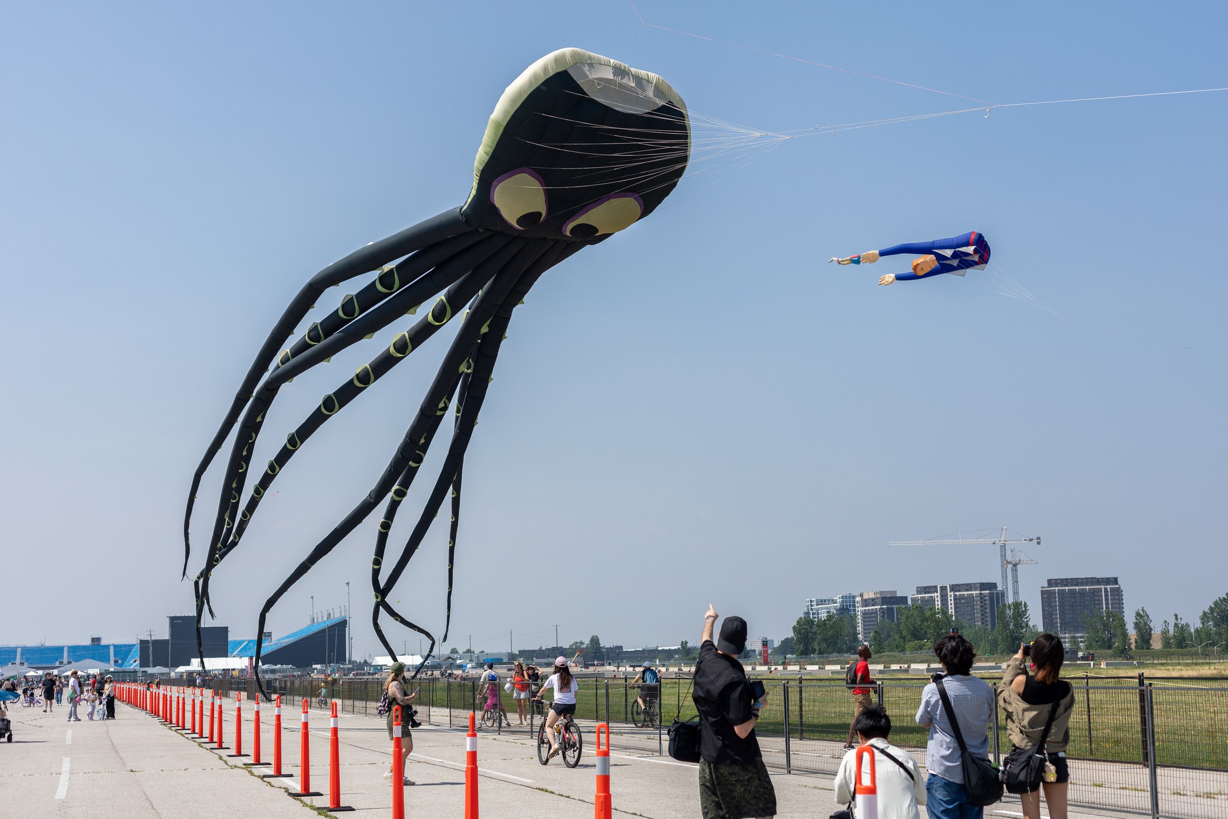 YZD Play on the Runway