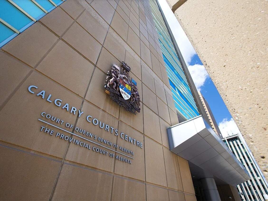 Crown consents to release of three murder suspects after falling out between co-accused and lawyer, derails trial