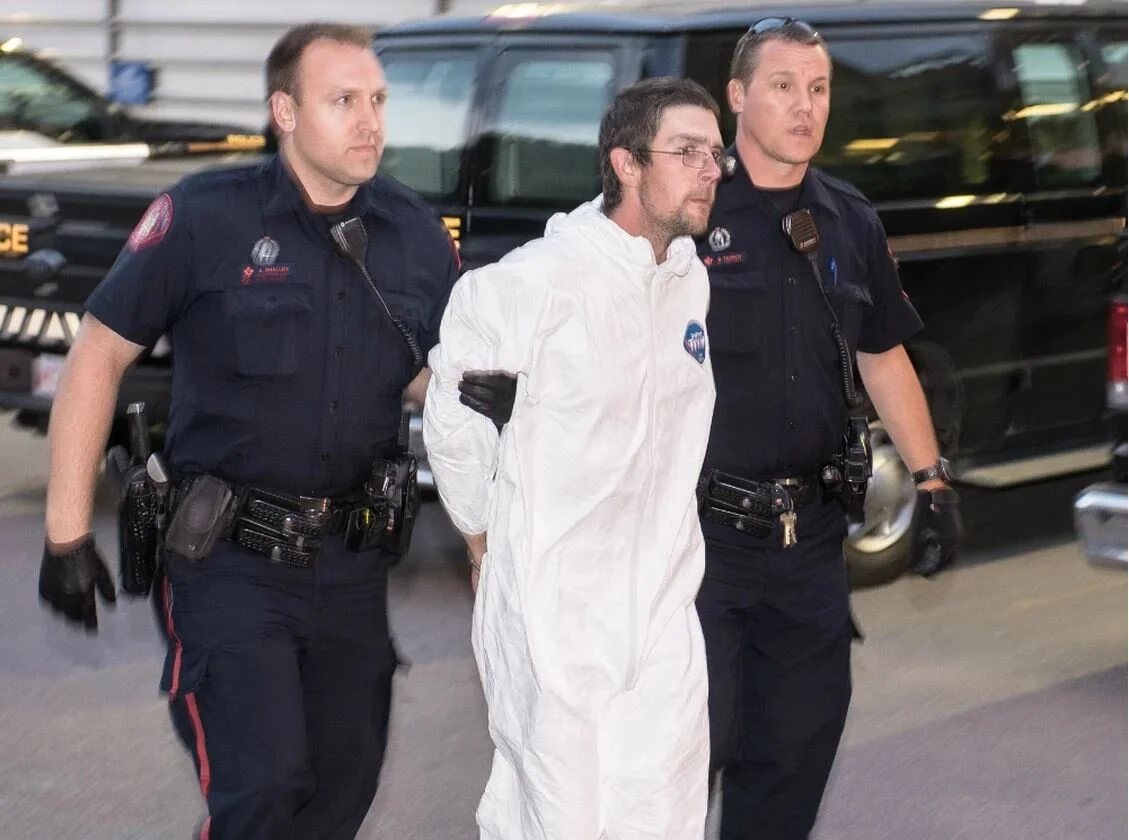 Calgary pet store bandit Daniel Loveys sentenced to six years