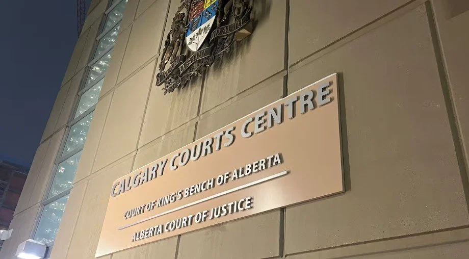 Crown stays cold case murder charges after identifying 'insurmountable' issue with evidence