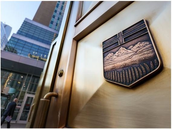 Calgary man acquitted of manslaughter as judge finds too many questions left unanswered