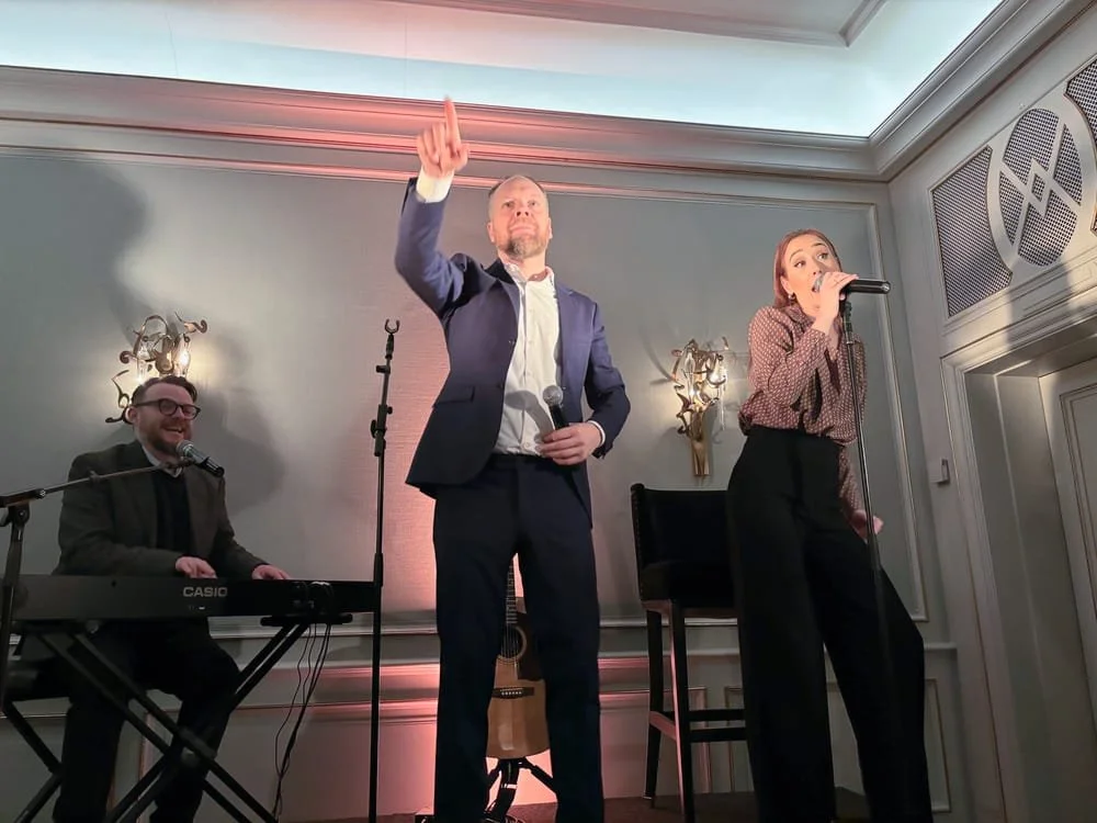 Jon Niklas Rønning underholder