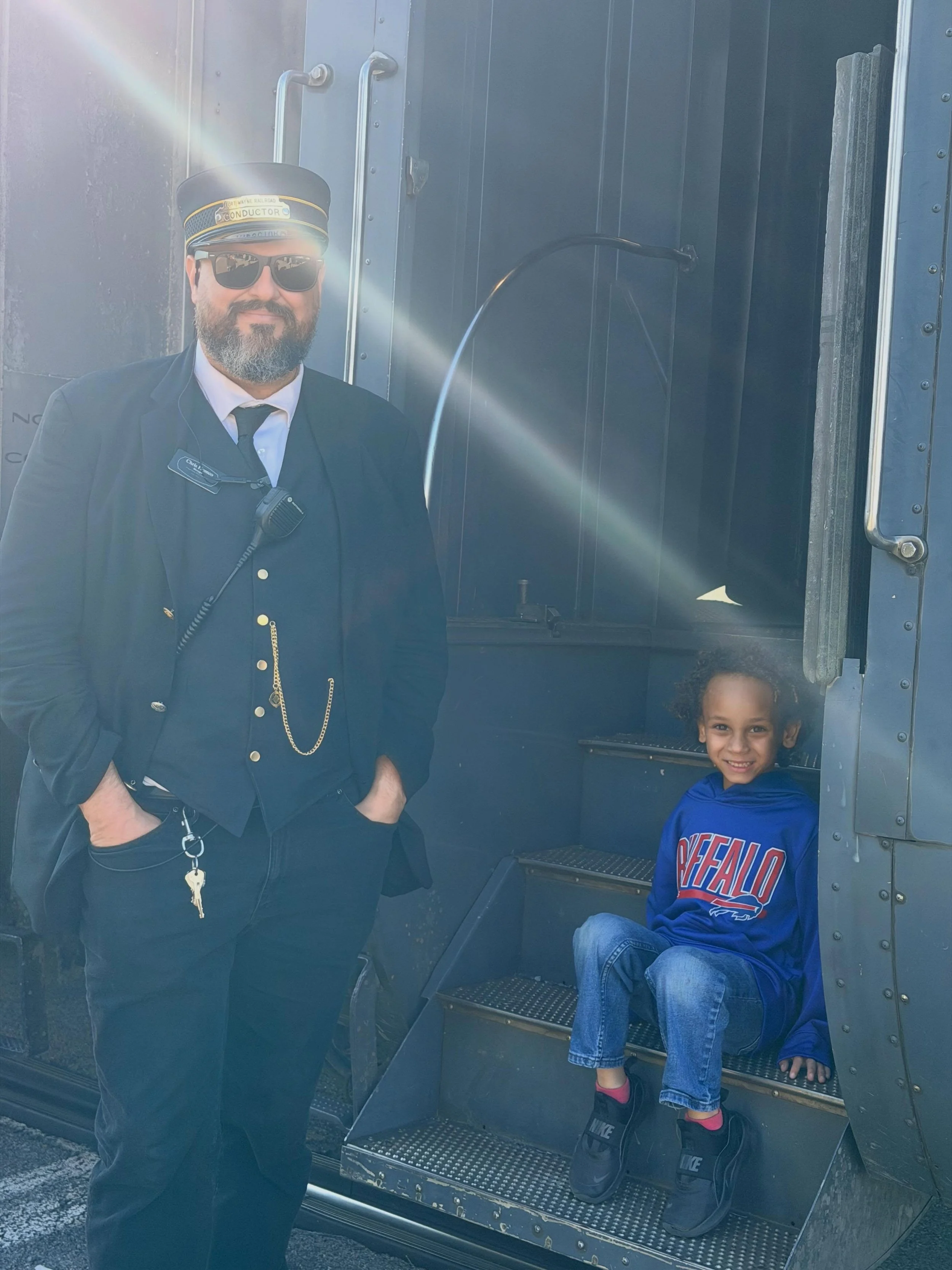 A time was HAD aboard the Finger Lakes Railway! If you haven&rsquo;t been, I HIGHLY recommend it! 

@fingerlakesrailway