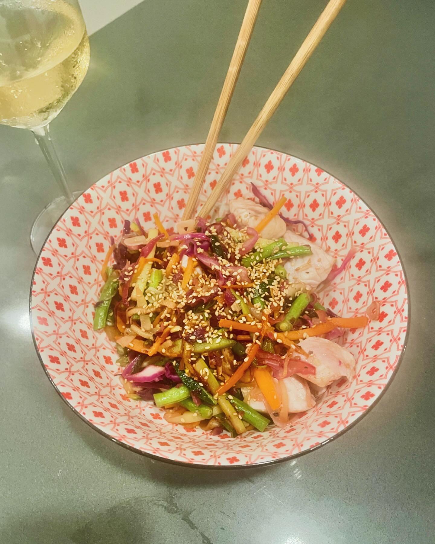 Opakapaka Stirfry&hellip; just a little dinner at home.
#freshcatch  #fishdinner #opakapaka #stifry #dinner #dinnertime #dinnerathome #eathealthy #eatvegetables #homesweethome #privatechef #alohapartychef #foodies