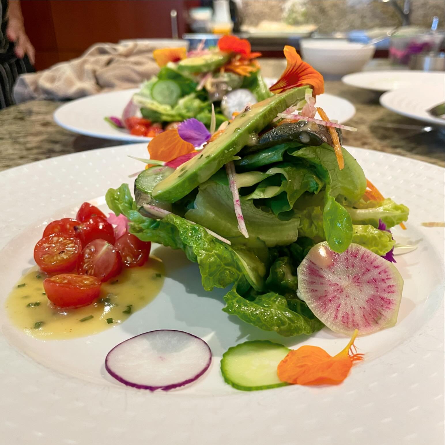 Healthy Salads make me feel better every time.
#eatinghealthy #healthyeating #healthyfood #health #salad #cleaneating  #foodforthought #mauiprivatechefmatt #alohapartychefmatt