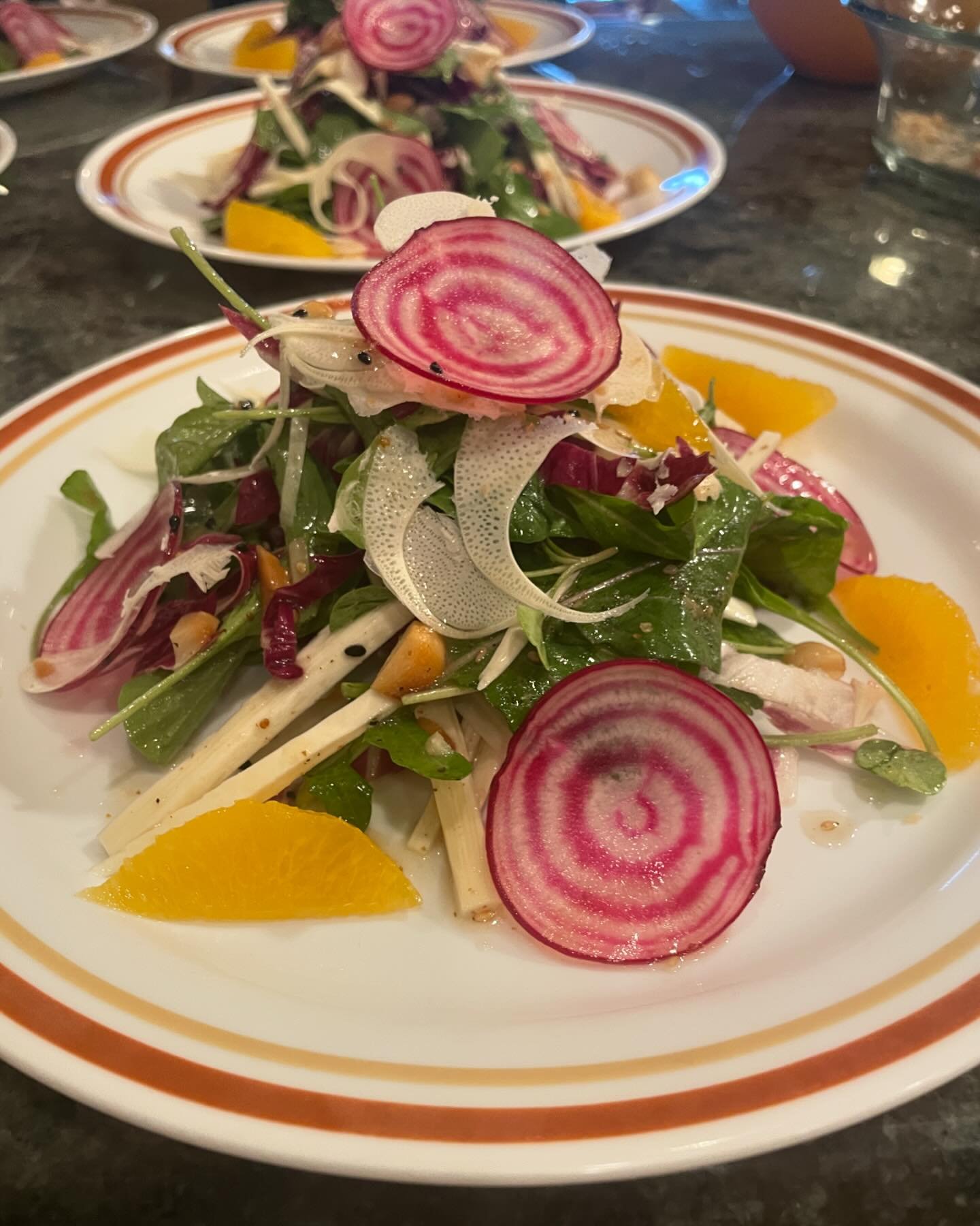 Eat more salads and feel better.
#salads #healthyfood #eattherainbow #foodforthought #foodforlife #ensalata #foodies  #mauihawaii #mauiprivatechefmatt