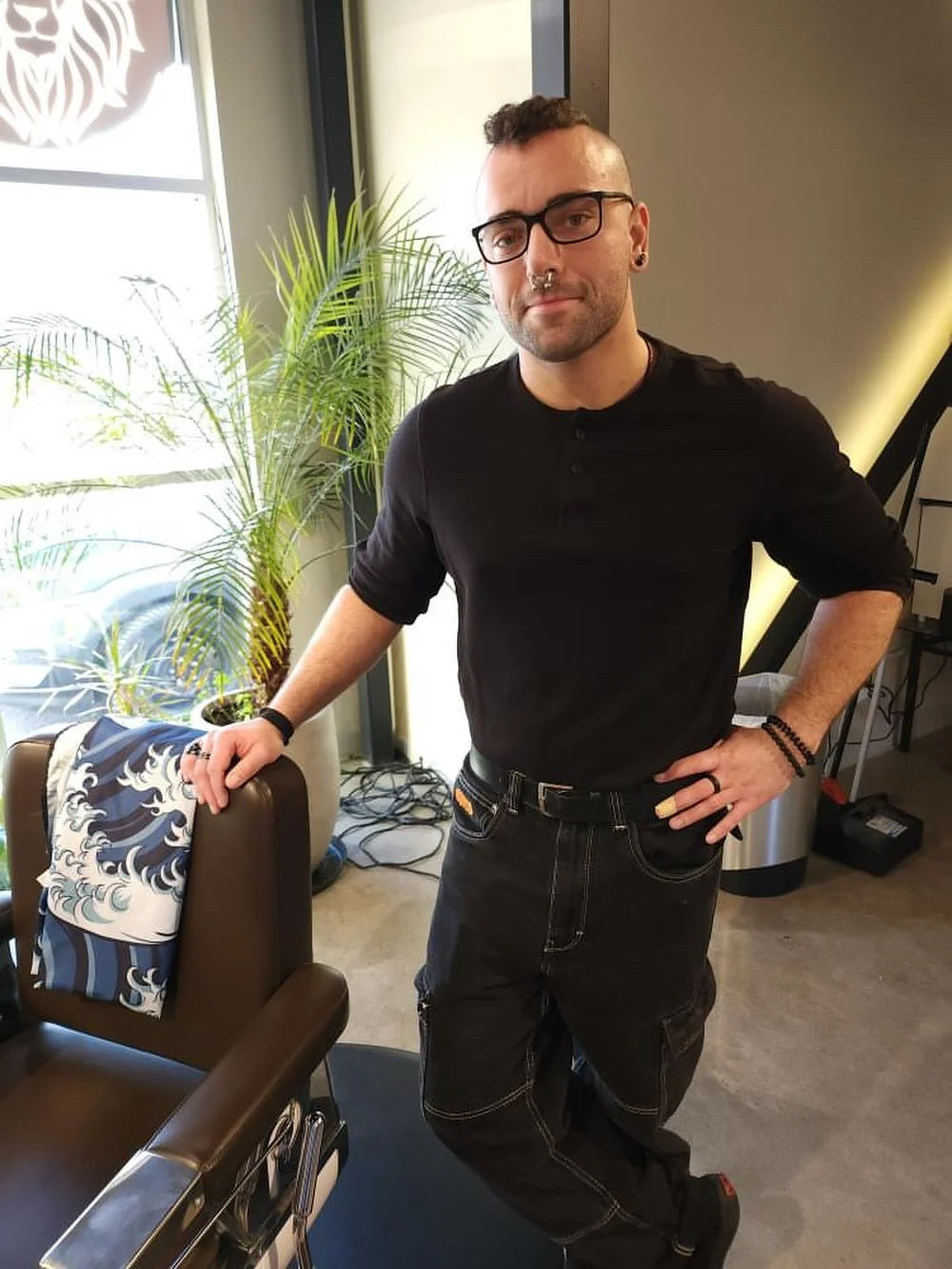 📣 Brennan’s Back!
We’re excited to welcome @scissorswithb back to the Pride this time as a Junior Barber 🦁✂️
He’s in the shop today and completely free to book, just make sure to select the “Junior Barber” option when