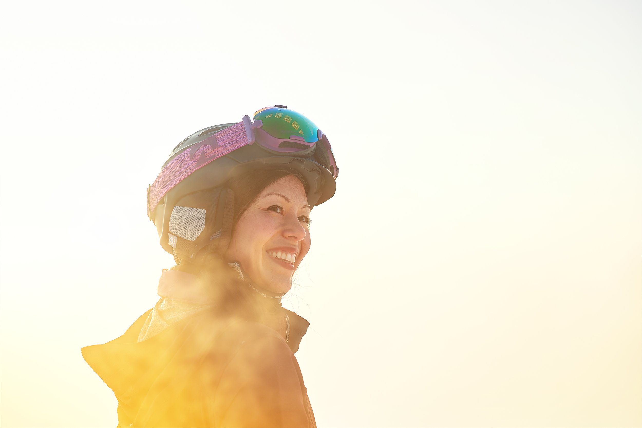 female-Skier-2.jpg