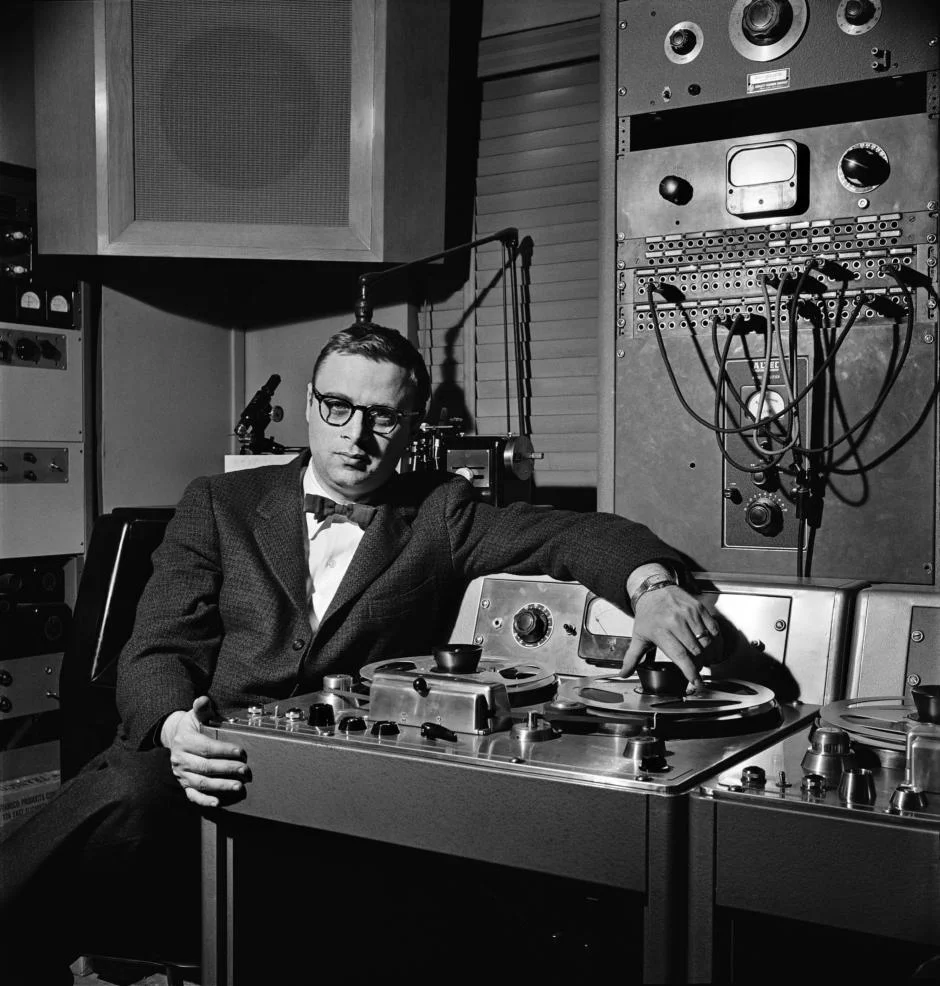 Oldschool sound engineer.jpg