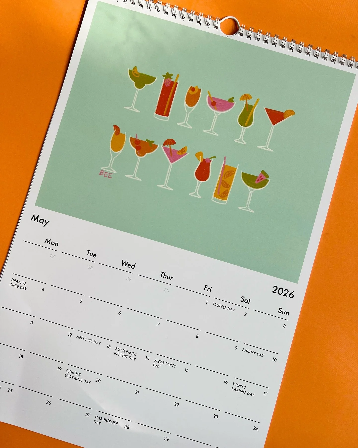 May 🍸🍍🍹🍓🥂🍑🍷🍉🥃🍒🍾

My very first illustrated calendar is here and I am thrilled with how it turned out! ✨

Each month features a colorful, food-themed illustration printed at 8x10, so you can easily cut and frame your favorites once the mont
