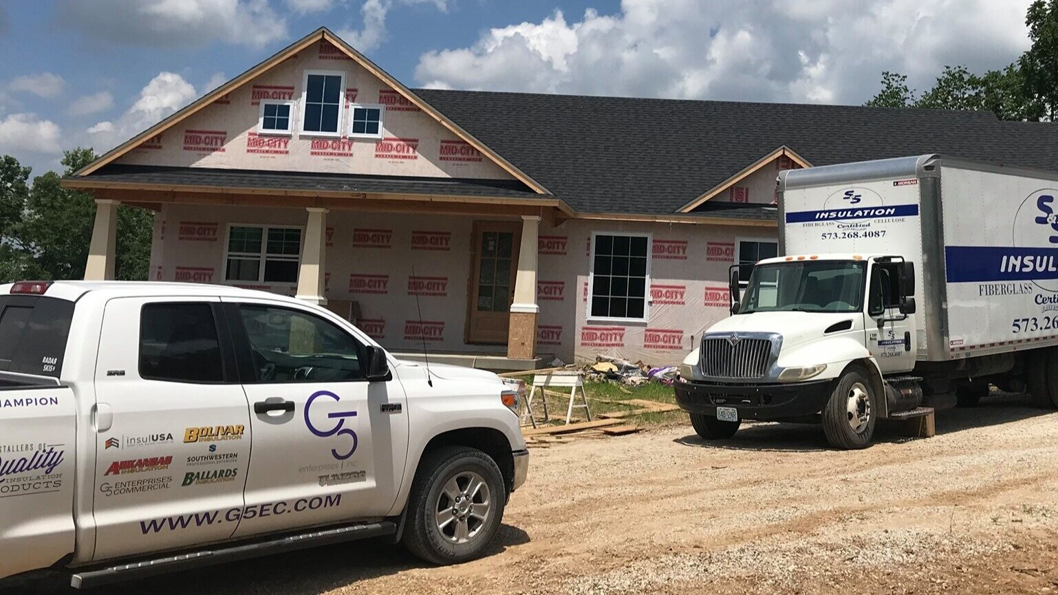 G5 Enterprises and the Team at InsulUSA working together on a project.