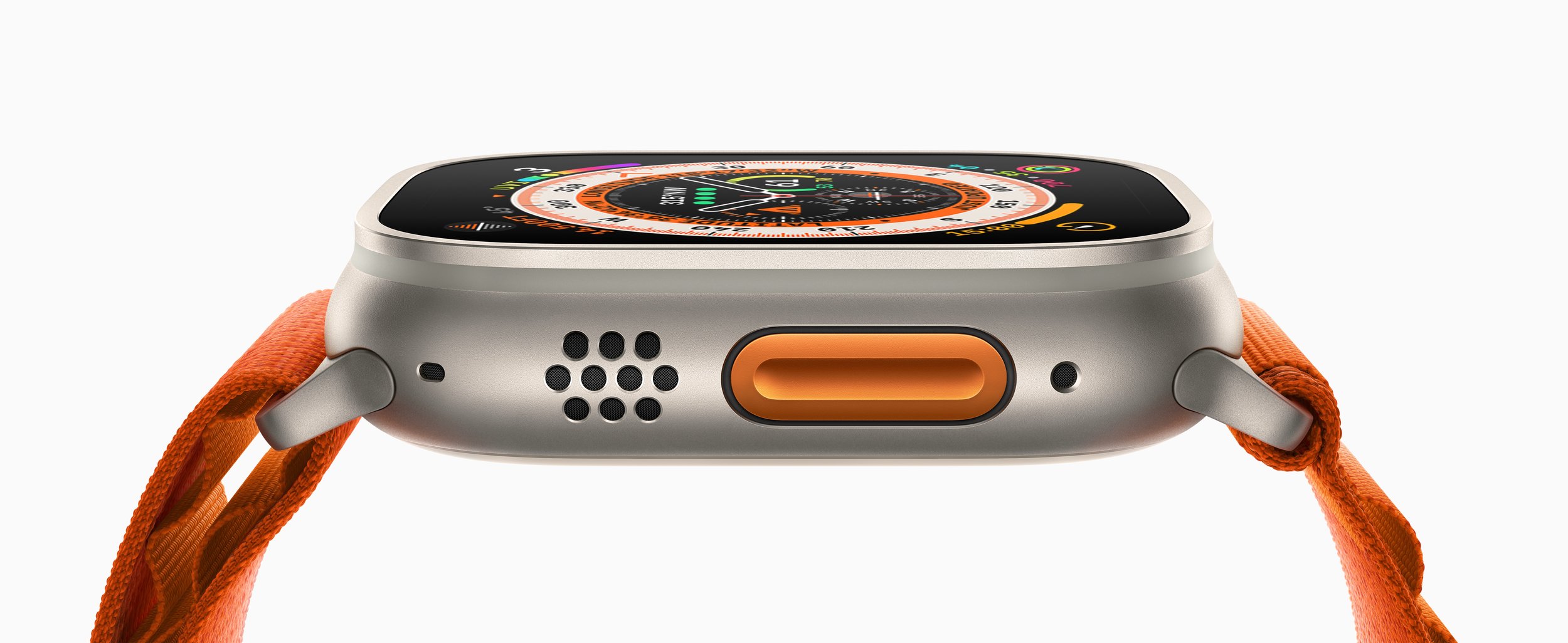 Apple-Watch-Ultra-Orange-Alpine-Loop-Action-button-220907.jpeg