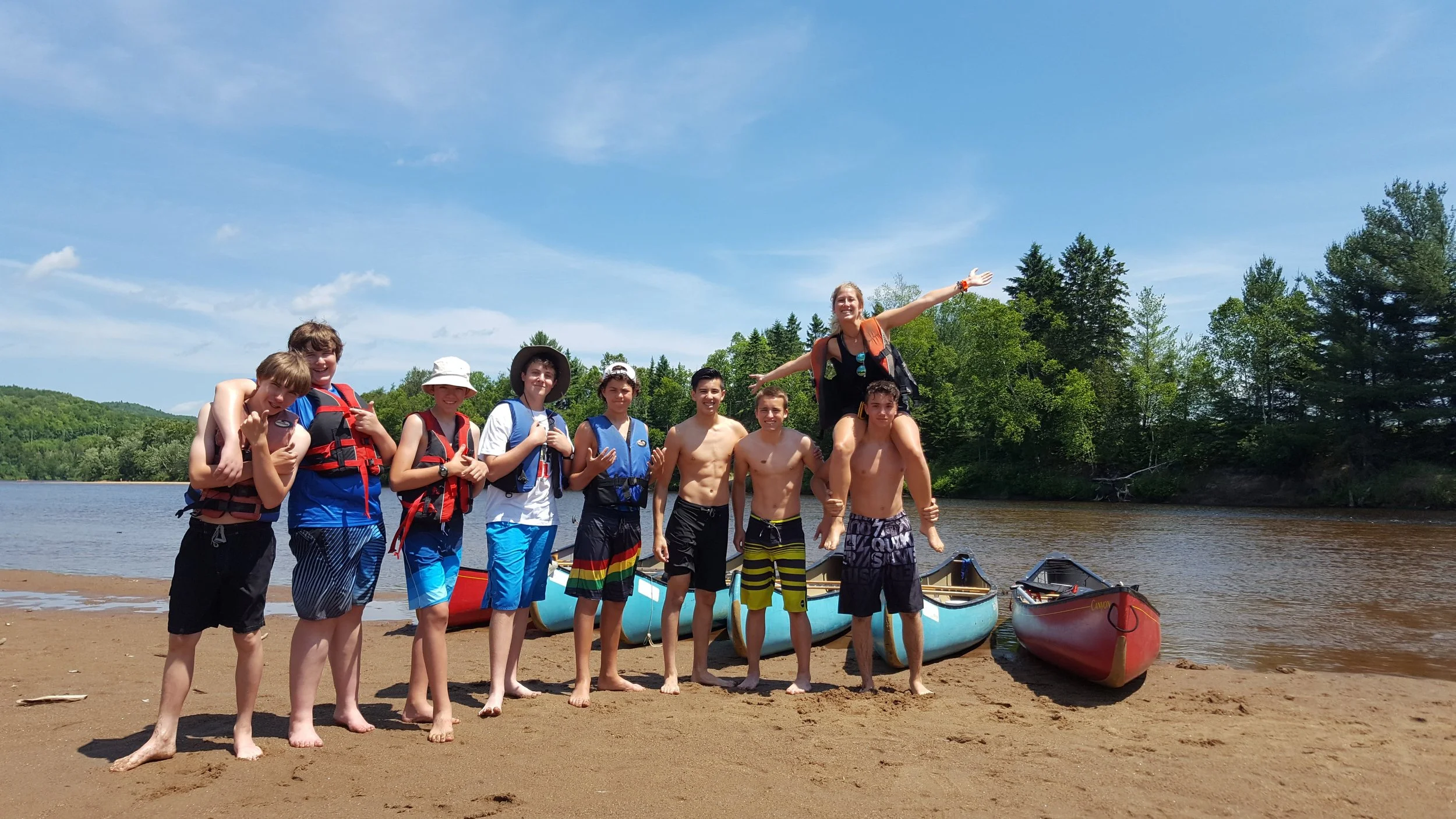 Camp de canot camping.jpg