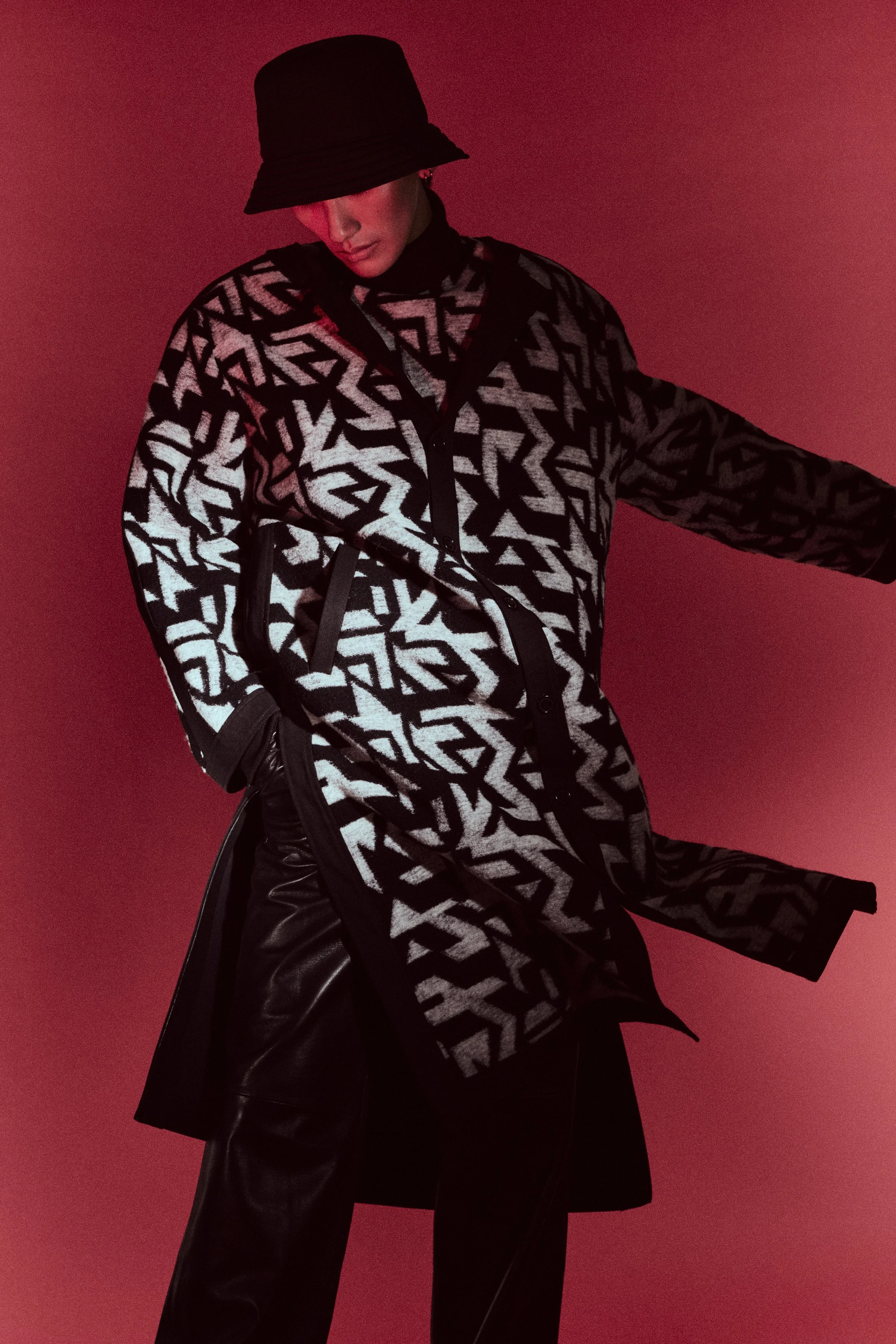 231011_Black&Red_03_086 copy.jpg