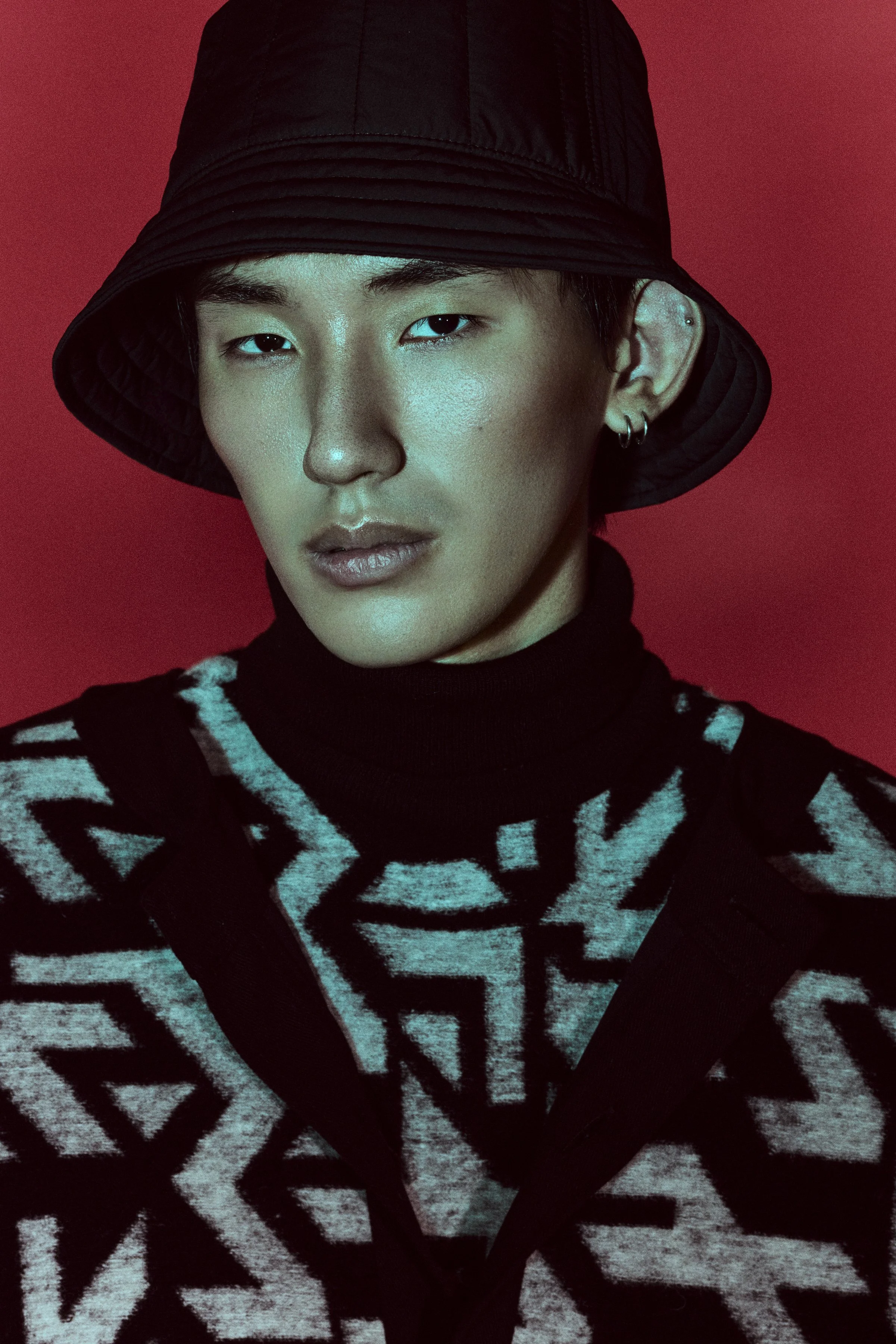 231011_Black&Red_03_147 copy.jpg