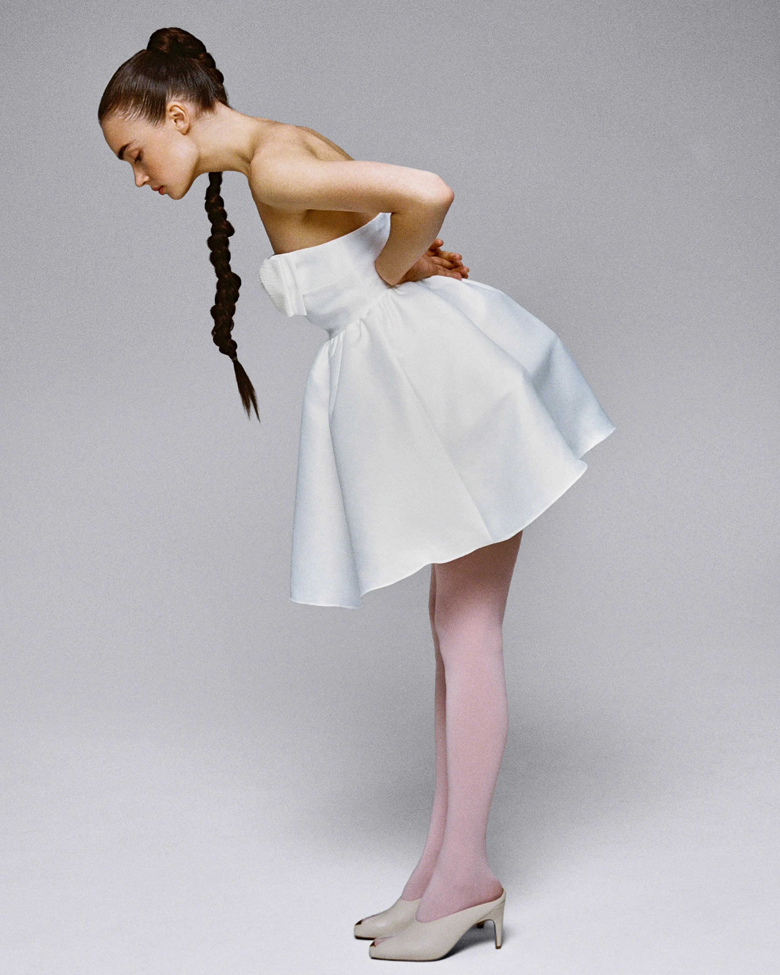 COLOR_STOCKINGS_LOOK_5_65_FILM.jpg