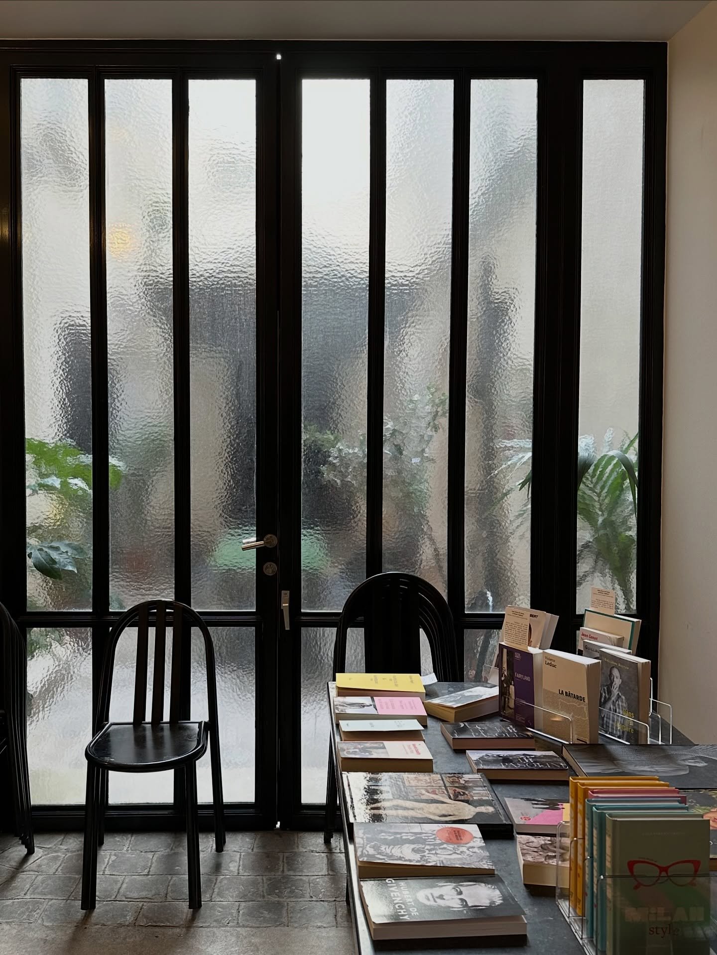 is it just me or is this the most inviting space in paris?