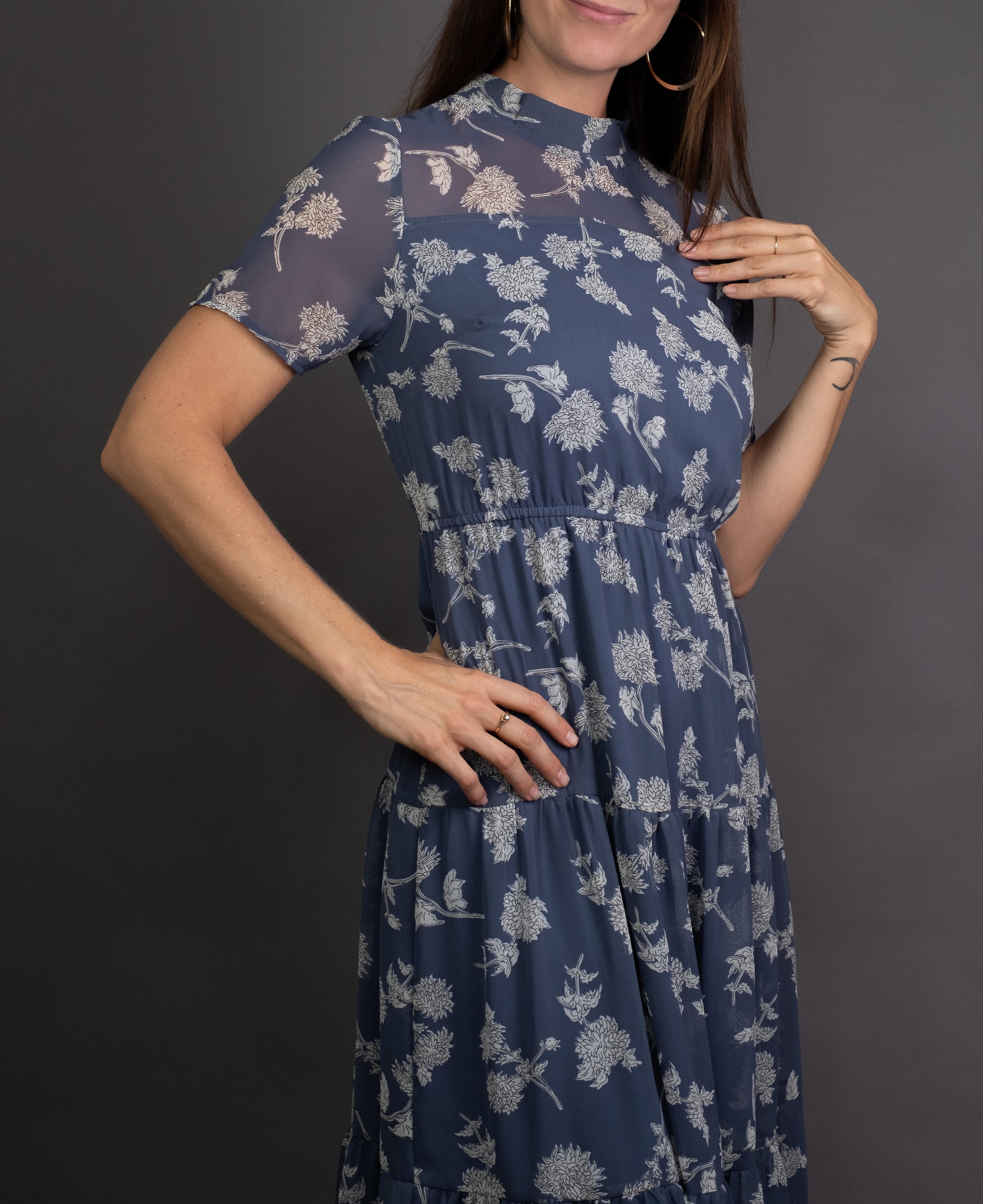 a blue dress1 (2).jpg