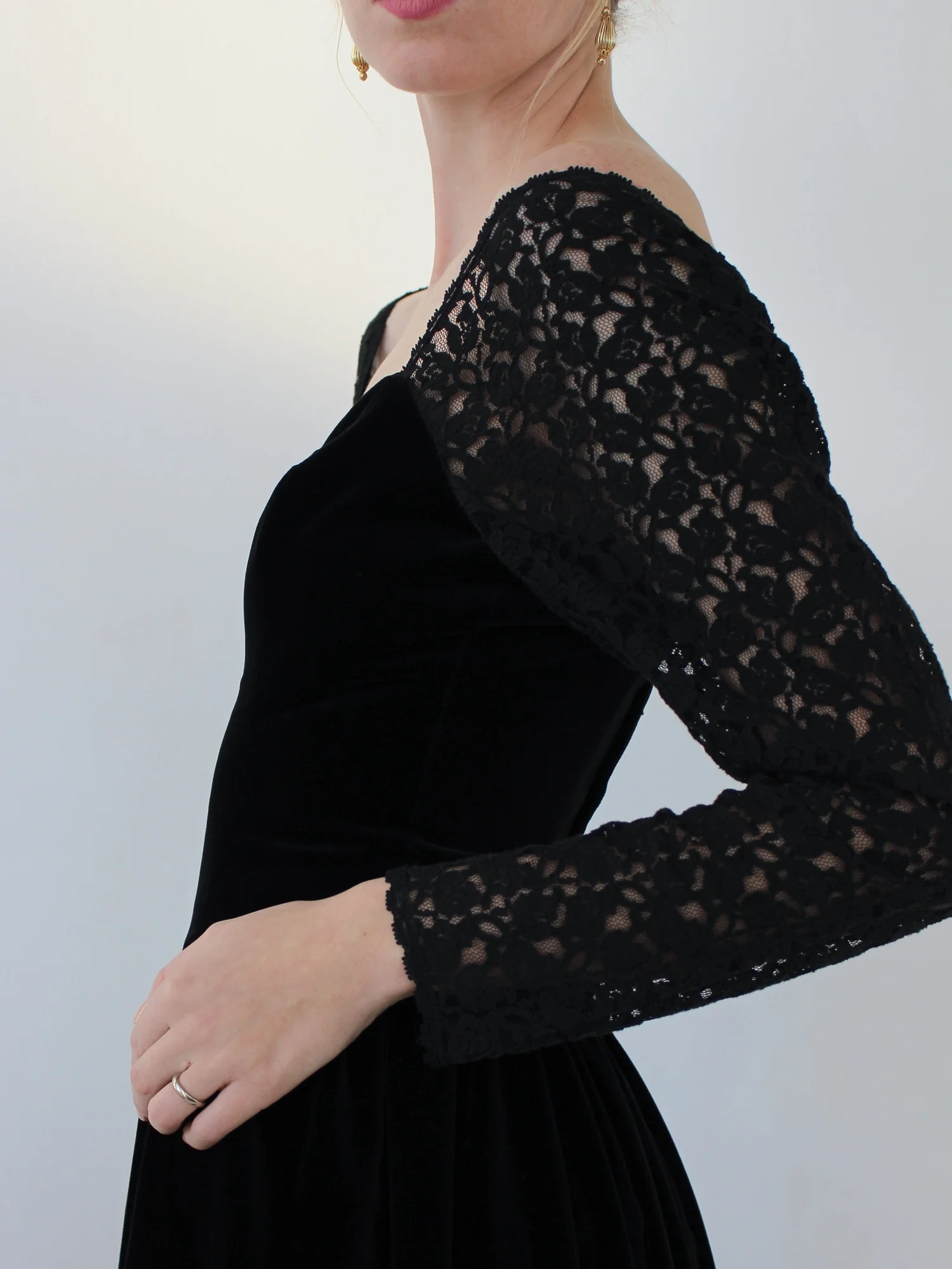 Ameri 珍しい VINTAGE SLENDER LACE DRESS