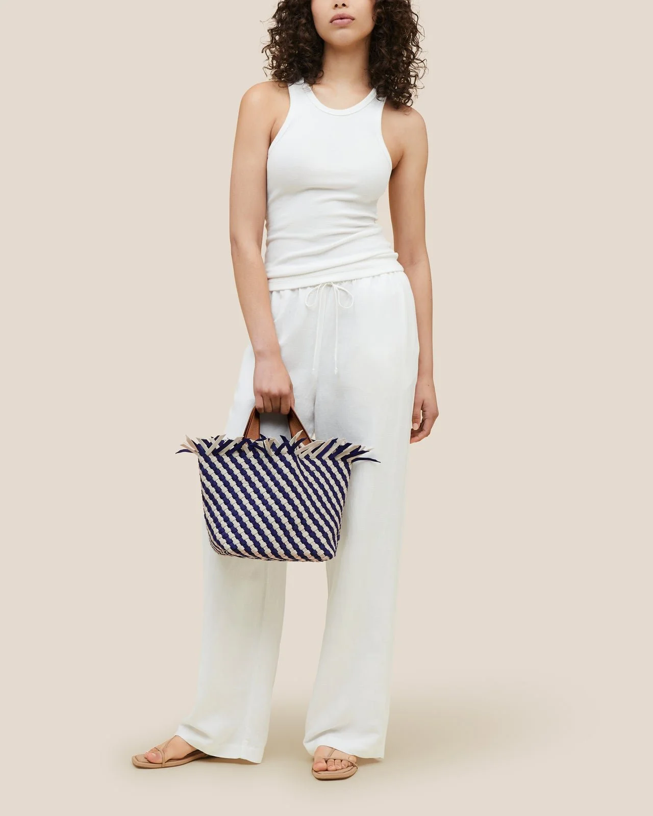 Havana_Small_Stripe_Venice_SN0199D_MODEL_2.jpg