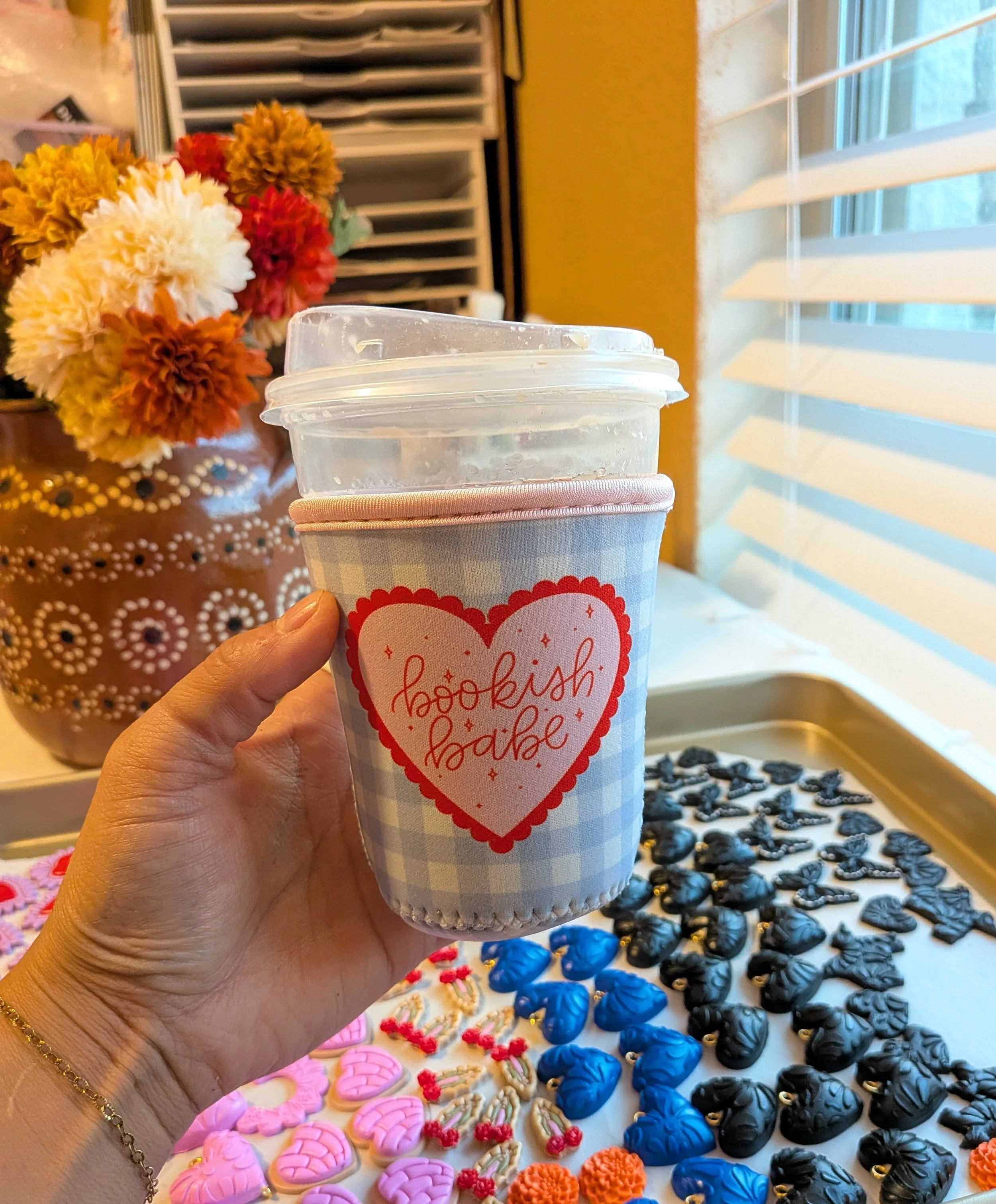 Bookish babe 16oz drink sleeve