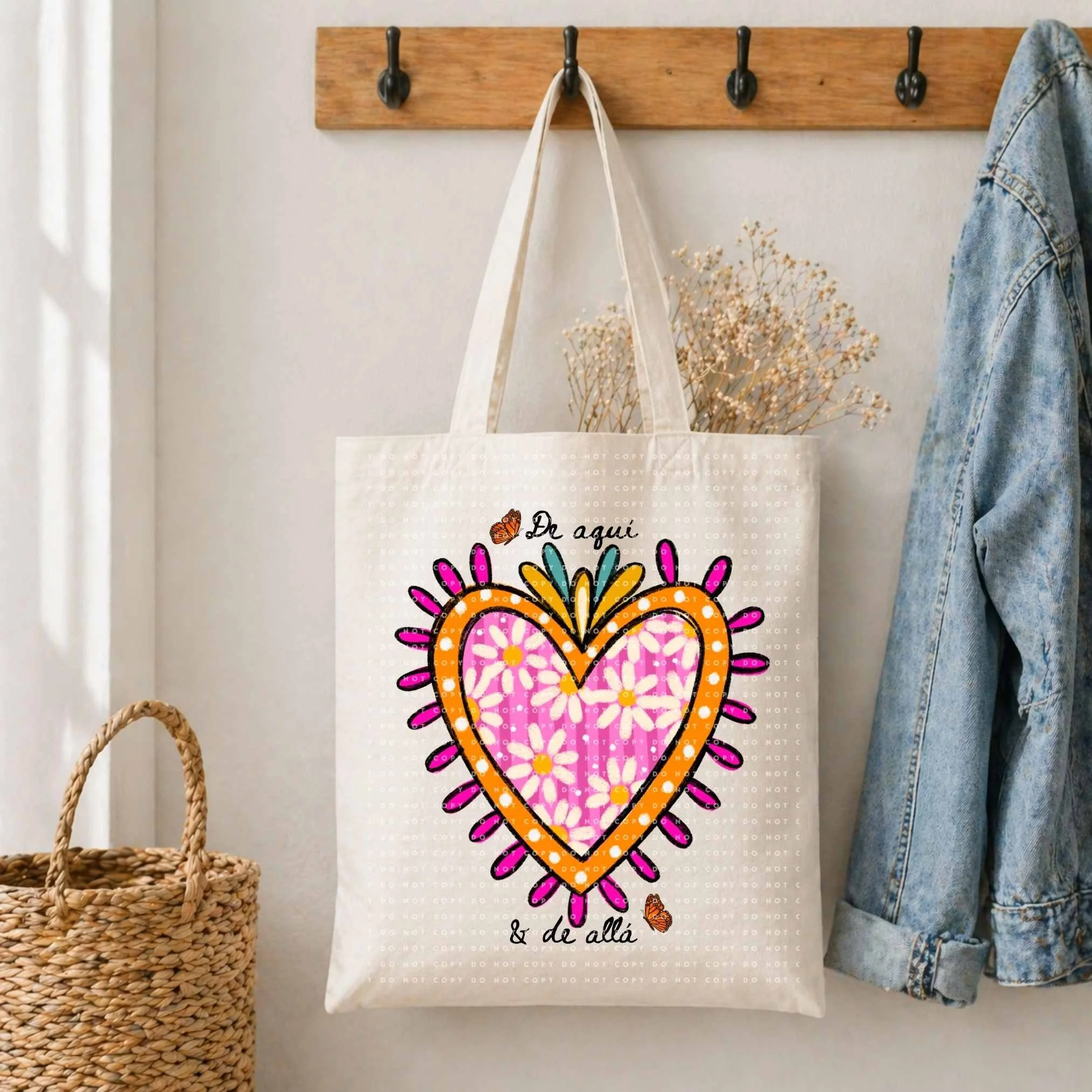 De aqui y de alla tote bag