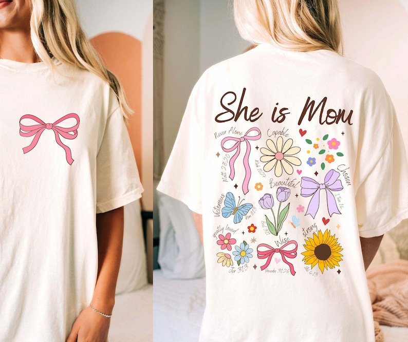She is MOM ( front + back )