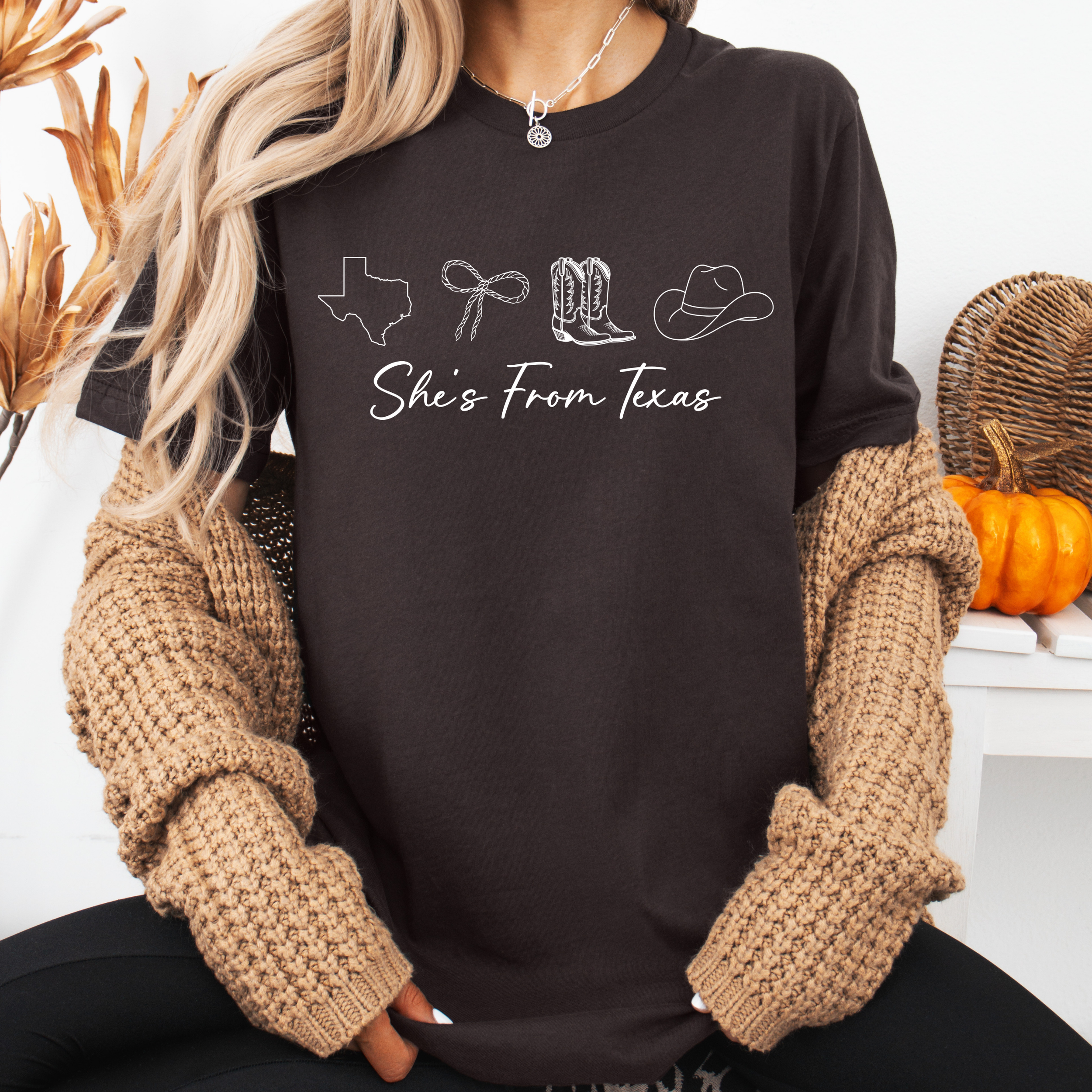 She's from Texas t-shirt/sweatshirt