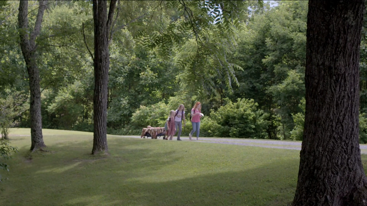 06_Girls Walking.png