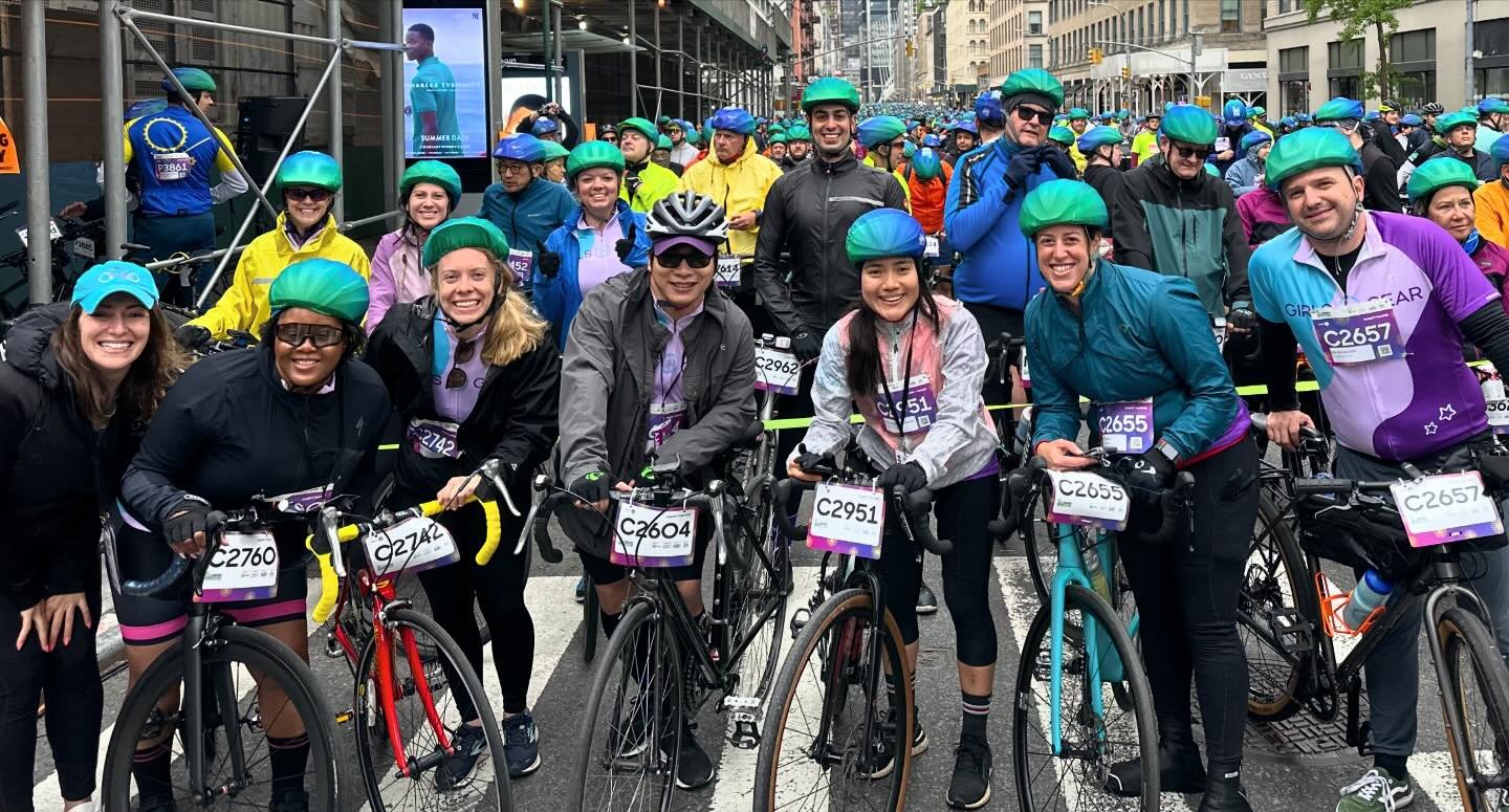 Shoutout to our ✨ 10 ✨ @bikenewyork riders for tackling all five boroughs to raise funding to get more girls on bikes!