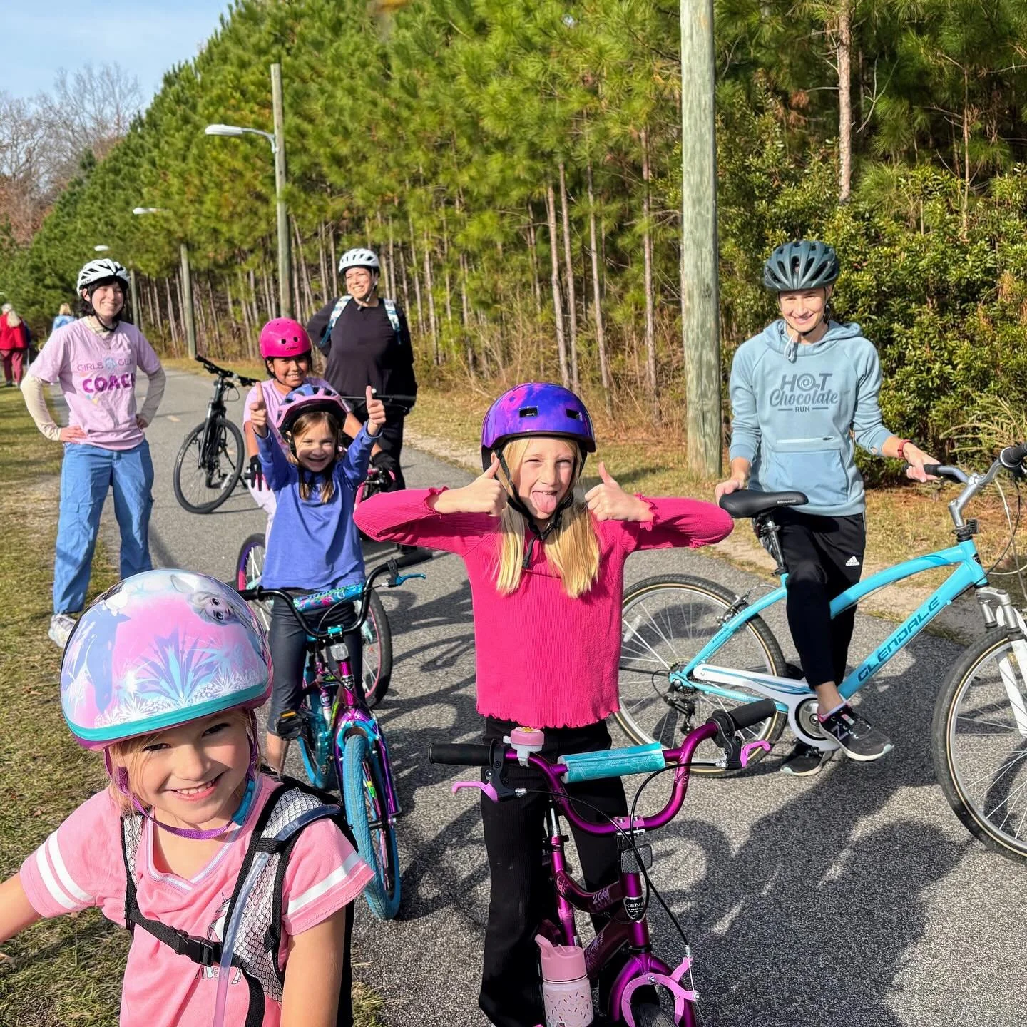 Two thumbs up for big momentum, big energy, and big joy! 🚲☀️