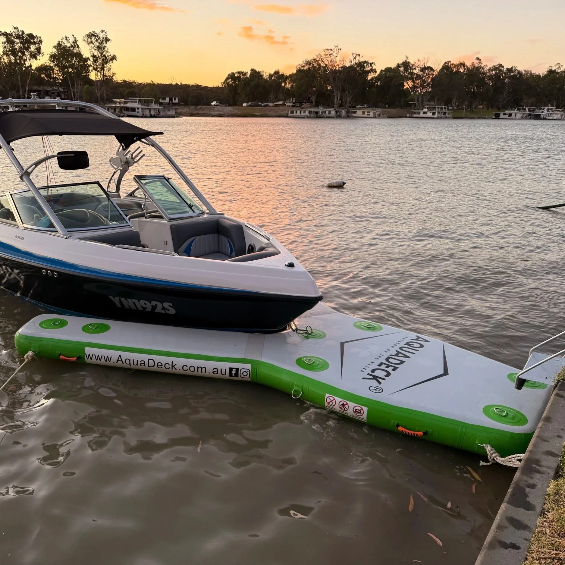 DEMO Inflatable Y Pontoon Green Small