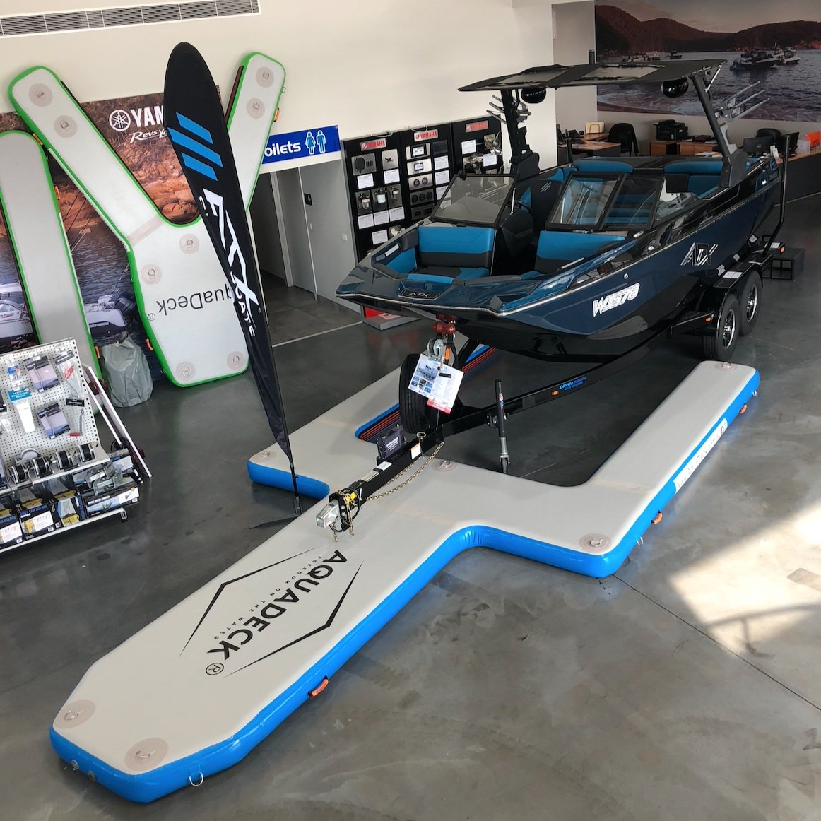 U+Pontoon+1.jpg