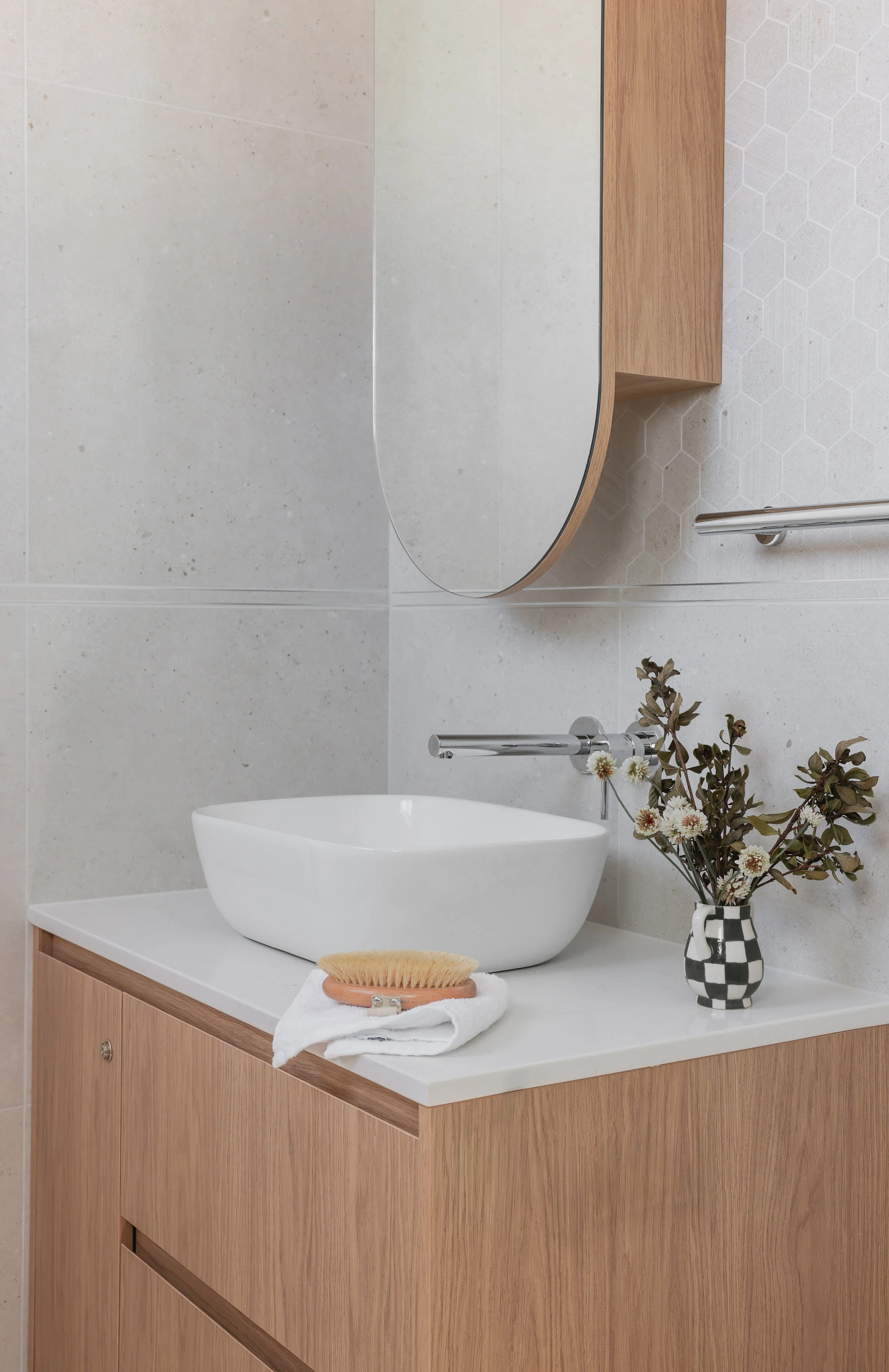 ENSUITE 1.jpg