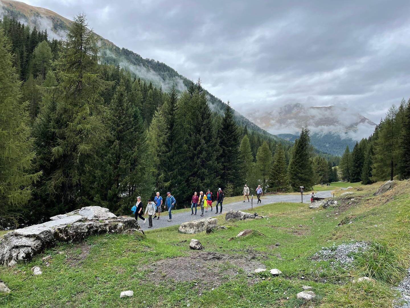 Treffen mit unserem Partnerclub aus dem Vinschgau im Engadin.  #otcc#altefahrzeuge#autoengiadinazuoz