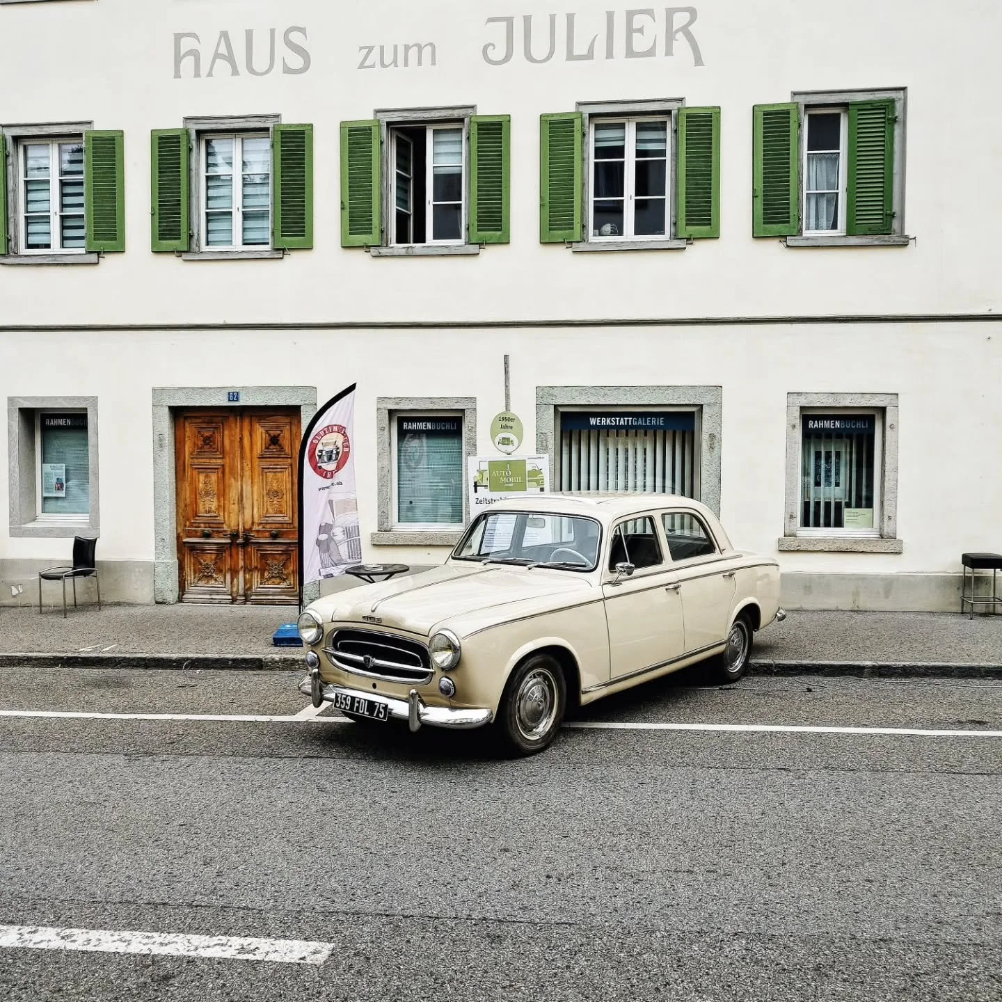 Das heutige Event zum Anlass von "100 Jahren Automobil in Graub&uuml;nden" in Thusis war ein voller Erfolg!
Wir durften zum einen im Rahmen eines Zeitstrahls Fahrzeuge ausstellen (separater Post dazu folgt) sowie 2x einen Corso mit rund 30 