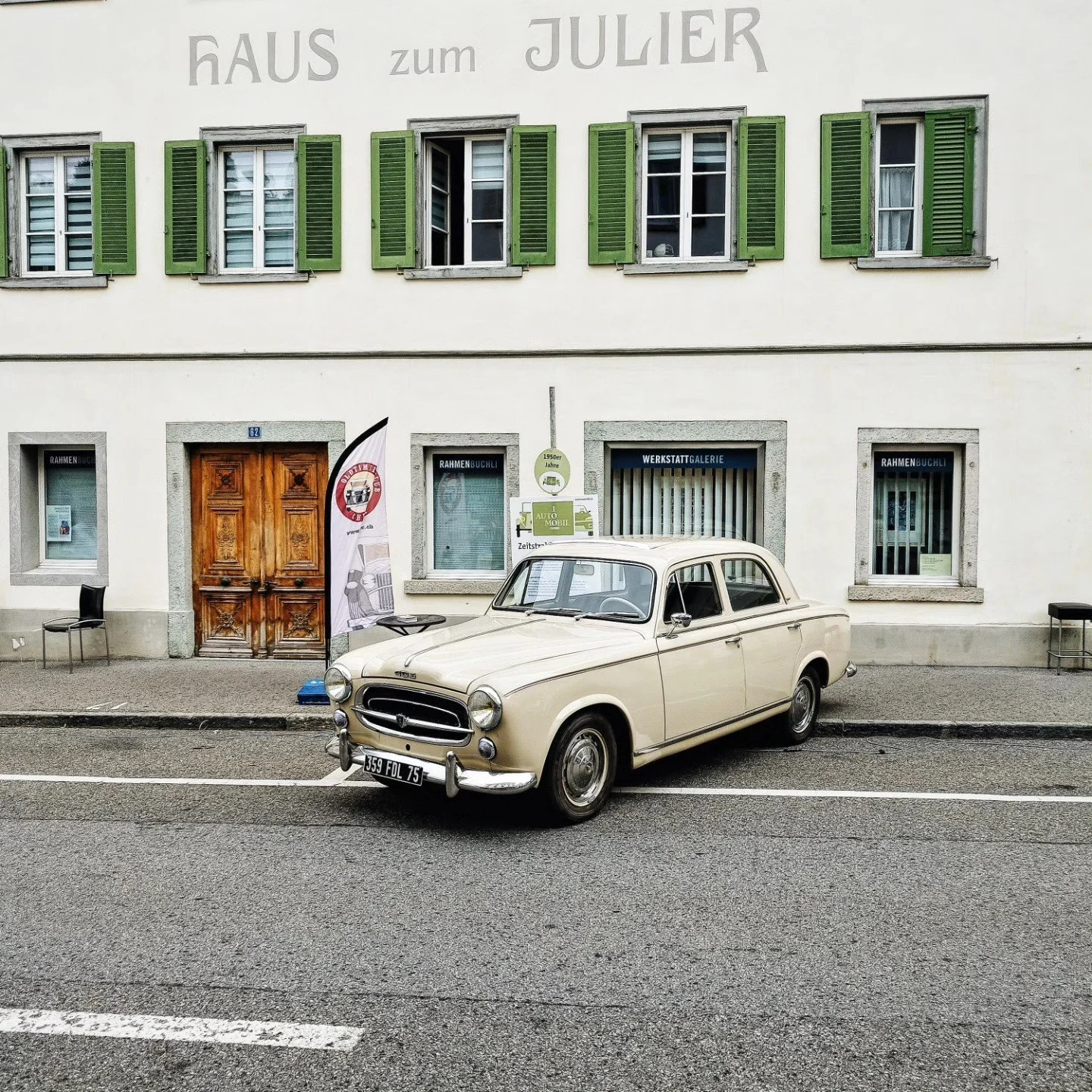 Das heutige Event zum Anlass von "100 Jahren Automobil in Graub&uuml;nden" in Thusis war ein voller Erfolg!
Wir durften zum einen im Rahmen eines Zeitstrahls Fahrzeuge ausstellen (separater Post dazu folgt) sowie 2x einen Corso mit rund 30 
