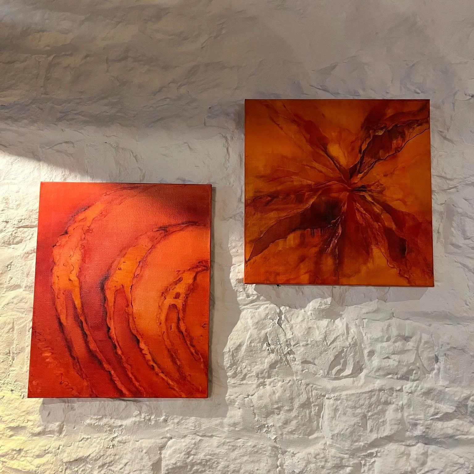 NEW ARTWORK ON DISPLAY! 

If you&rsquo;re a regular here, you may have noticed a fresh new look on some of our ground floor walls where we are delighted to be showcasing work by local artist @deborahpearseartist. 

Each canvas is available to buy - s