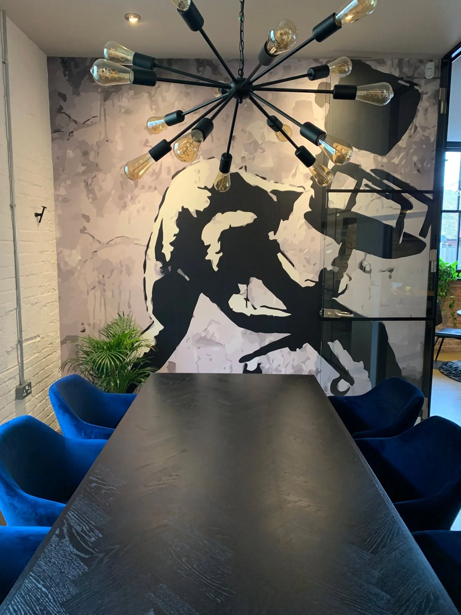 Ready for your next team brainstorm?

Book a day in our large meeting room, bring your ideas and leave the distractions behind. 

Special day rate: &pound;250 plus VAT including unlimited tea and coffee.

#coworkingspaces #meetingroom #coworkinglife 